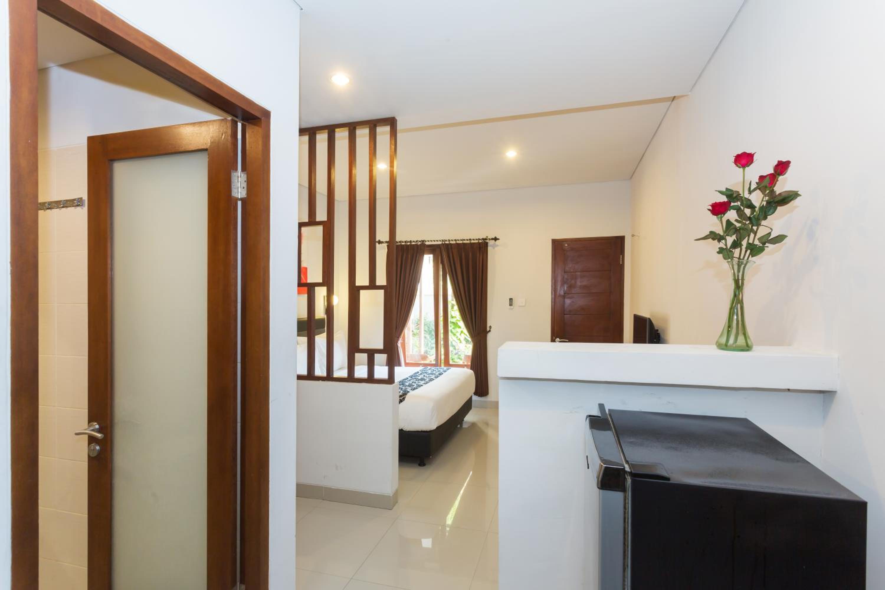 Dikubu Bali Villa and Suites Seminyak, Kerobokan - 19
