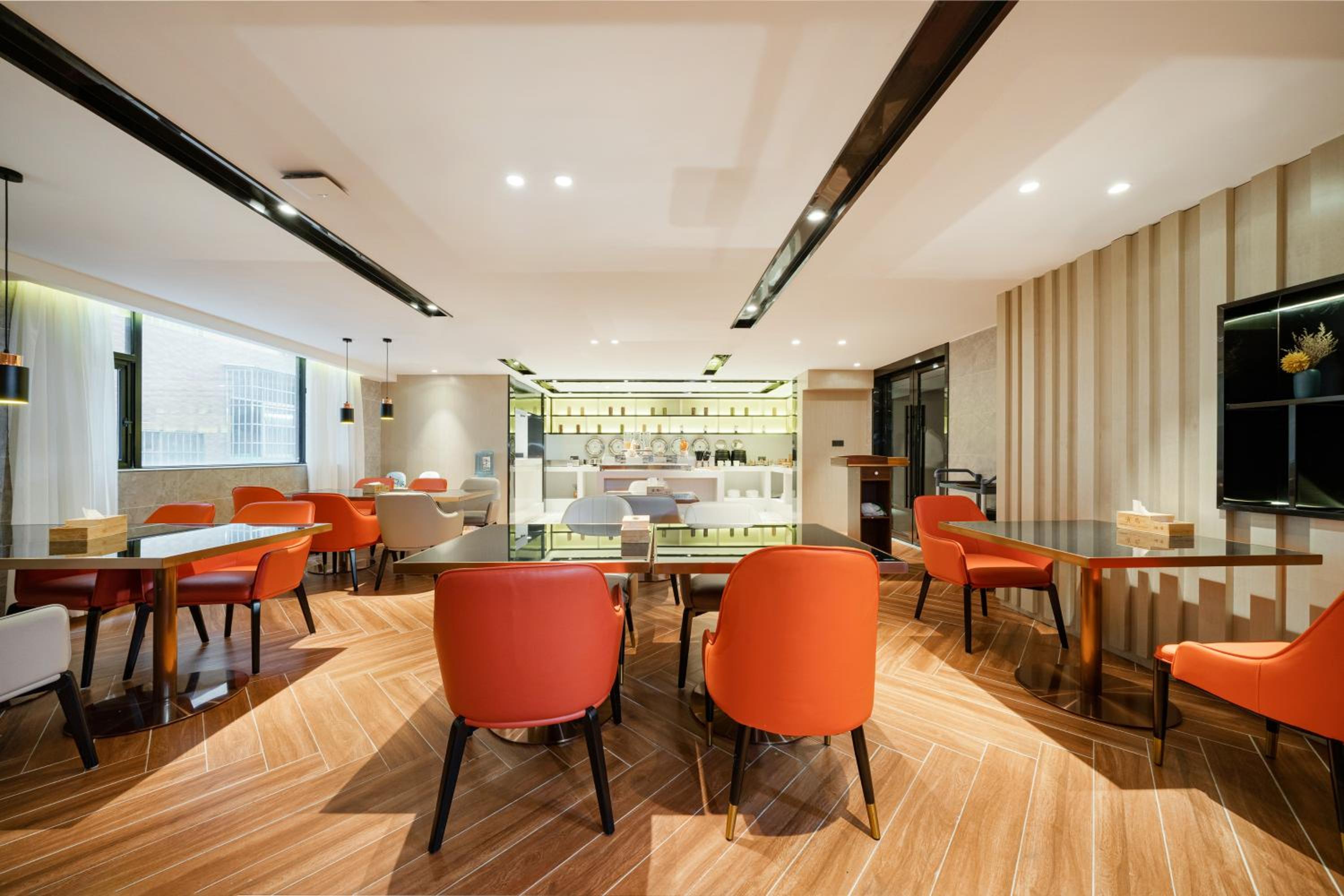 Echarm Hotel Wuzhou Canghai Lake High Speed Railway Station