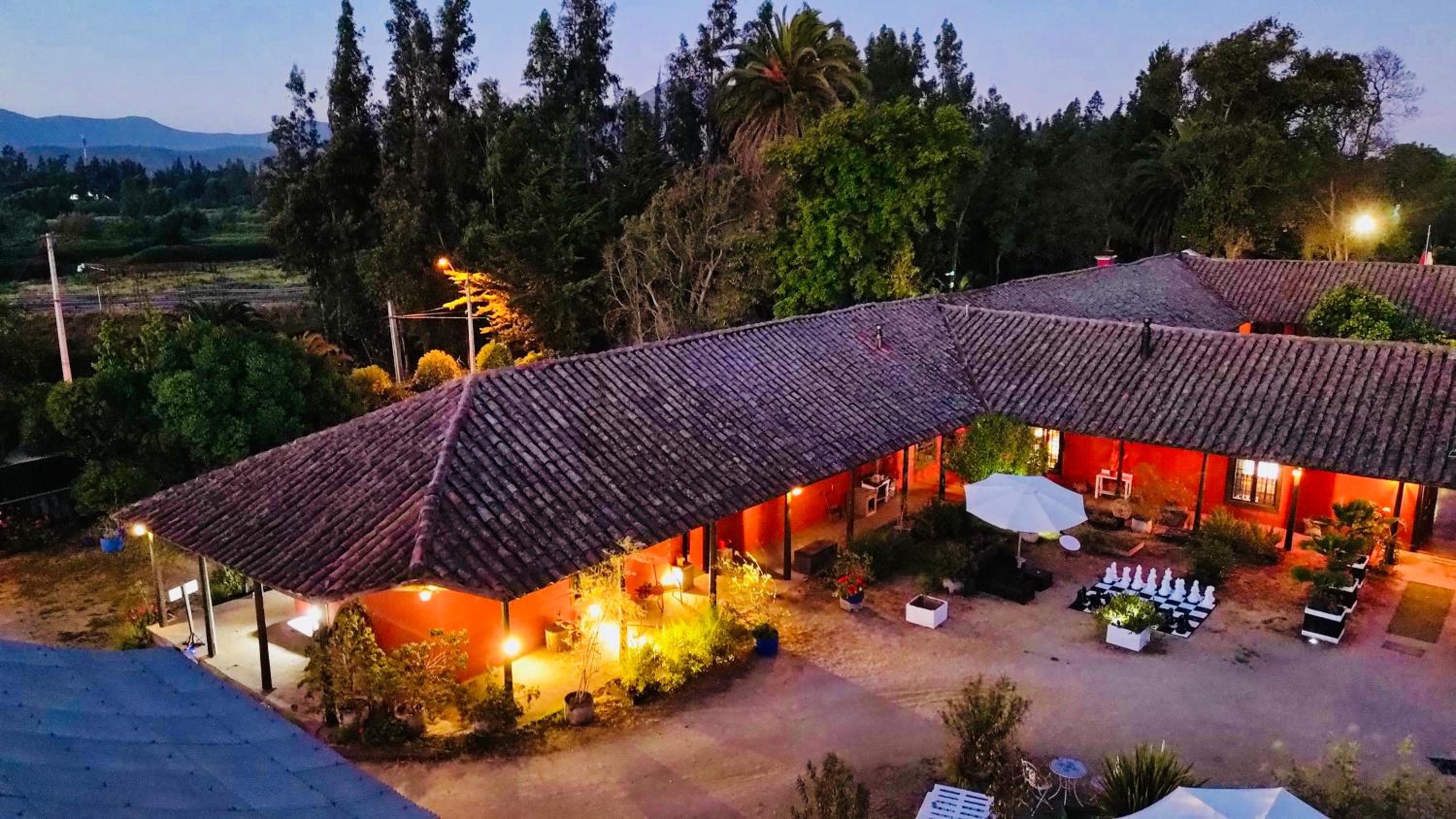 Casona Lo Aguirre , Hospedaje de Temporada Cálidas