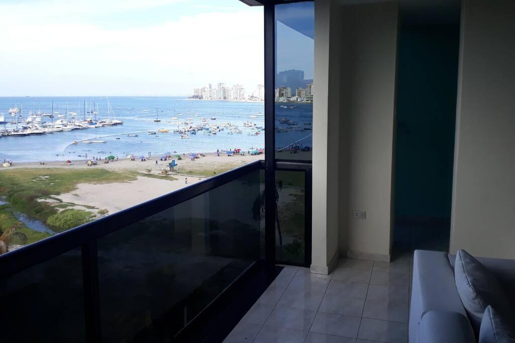 Apartamento en malecón de Salinas hermosa vista