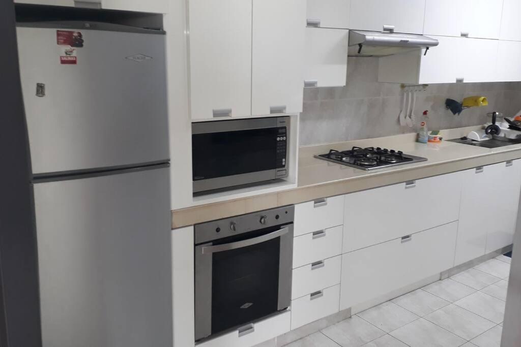 Apartamento en malecón de Salinas hermosa vista