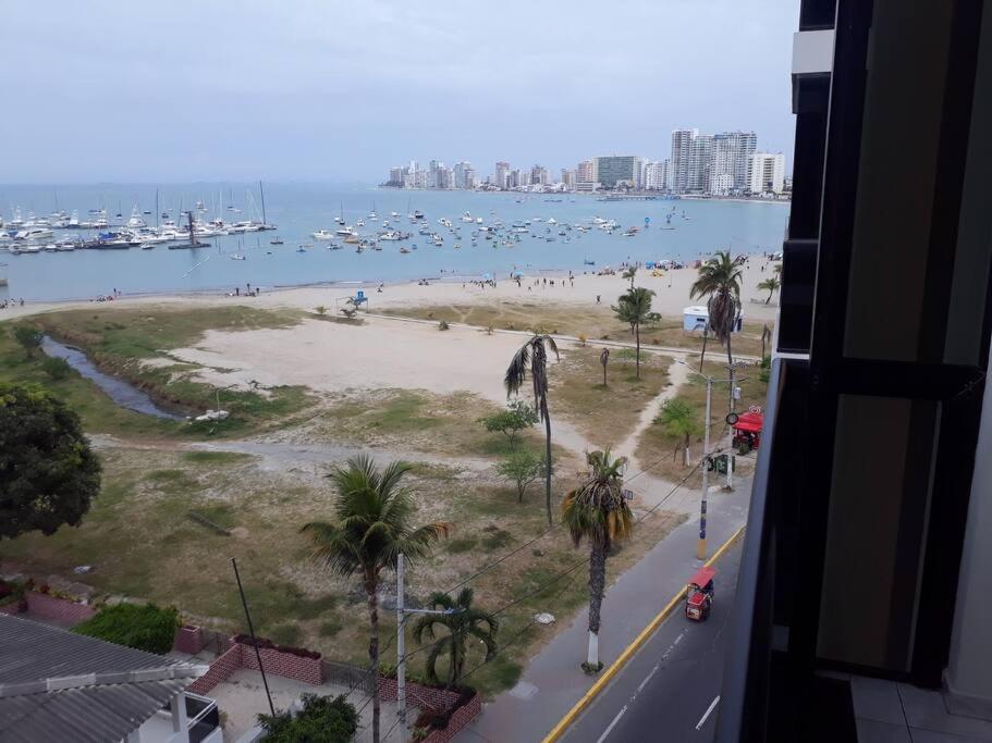 Apartamento en malecón de Salinas hermosa vista