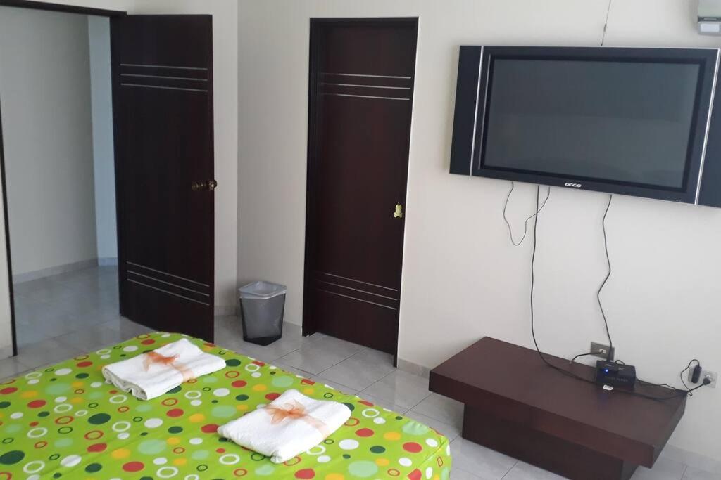 Apartamento en malecón de Salinas hermosa vista
