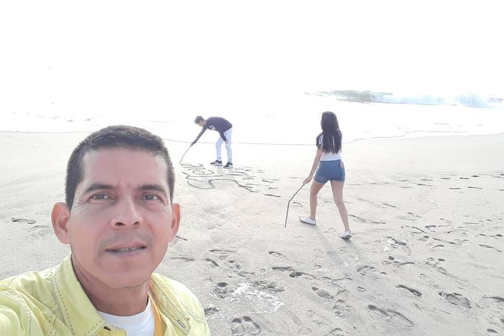 Apartamento en malecón de Salinas hermosa vista
