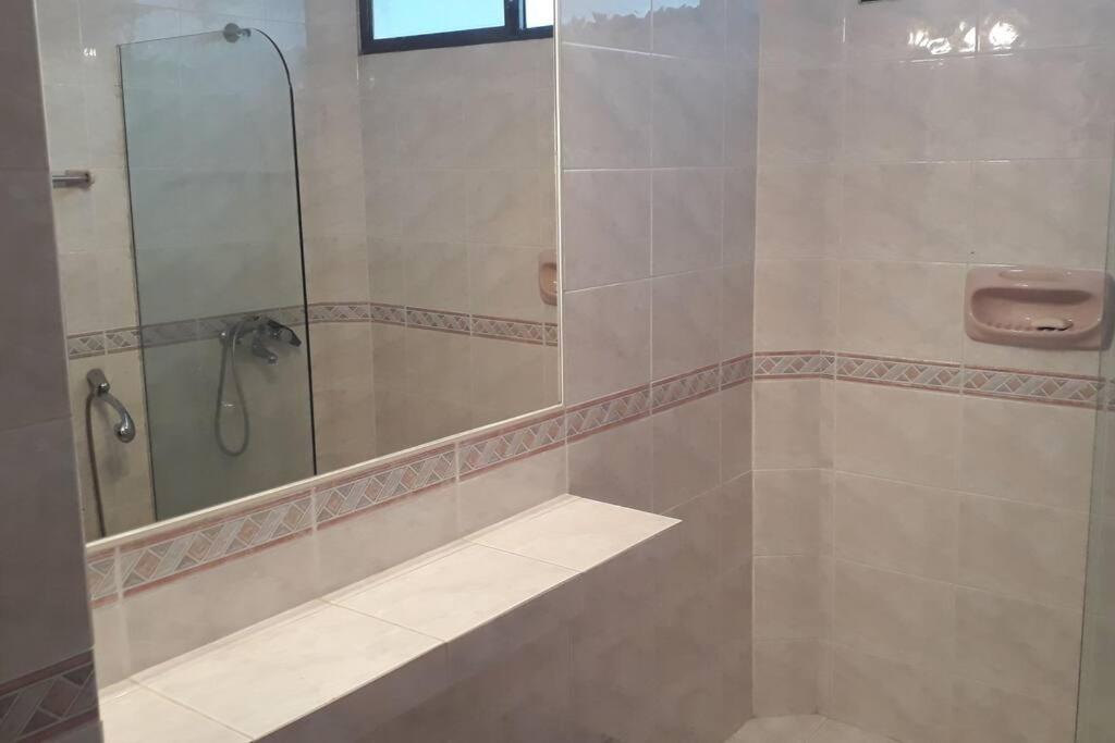 Apartamento en malecón de Salinas hermosa vista
