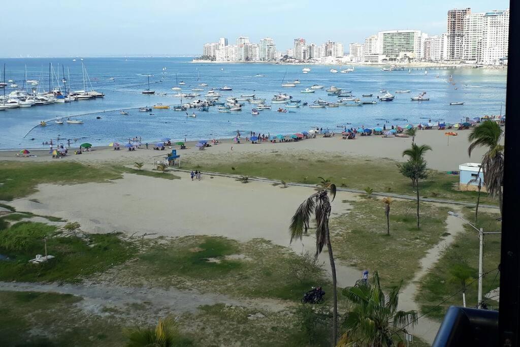 Apartamento en malecón de Salinas hermosa vista
