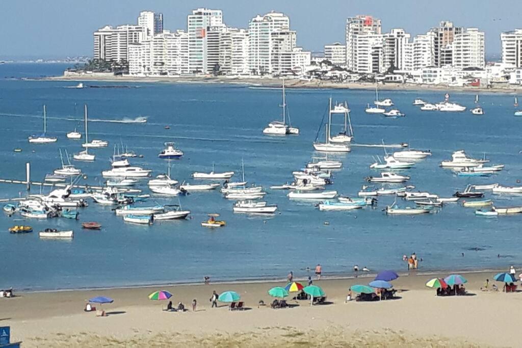 Apartamento en malecón de Salinas hermosa vista