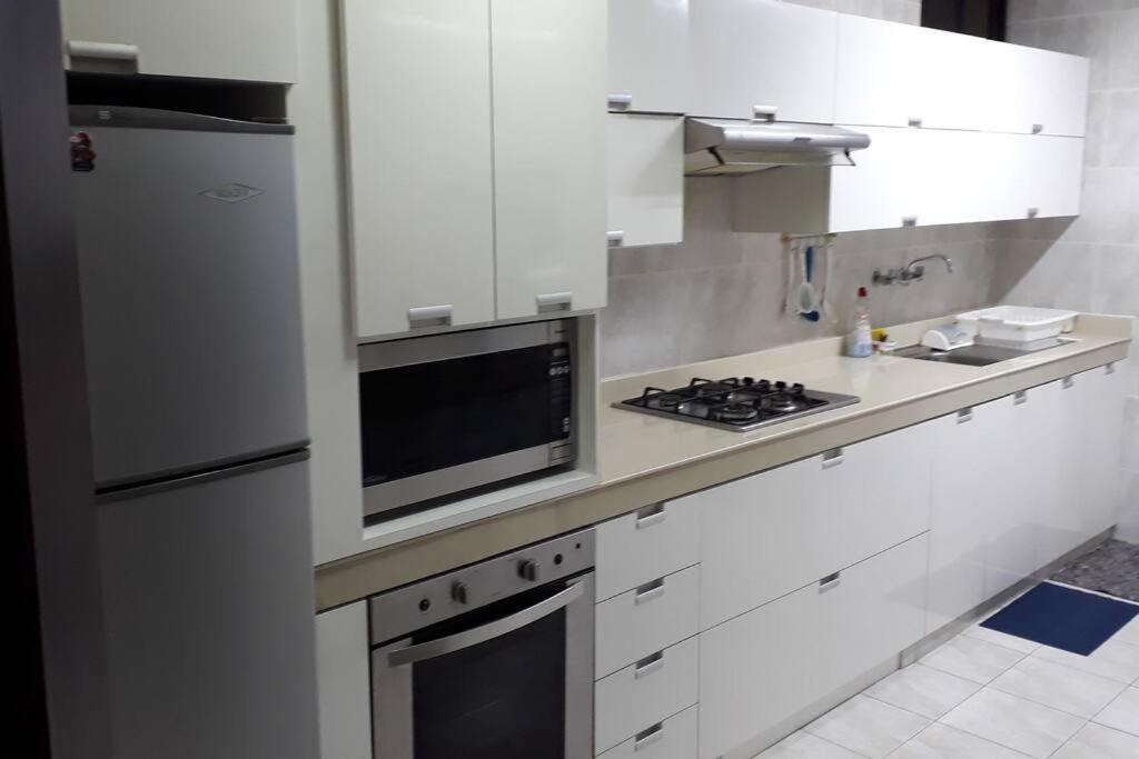 Apartamento en malecón de Salinas hermosa vista