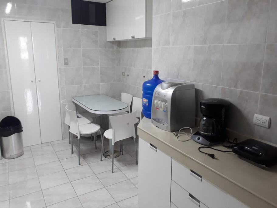 Apartamento en malecón de Salinas hermosa vista