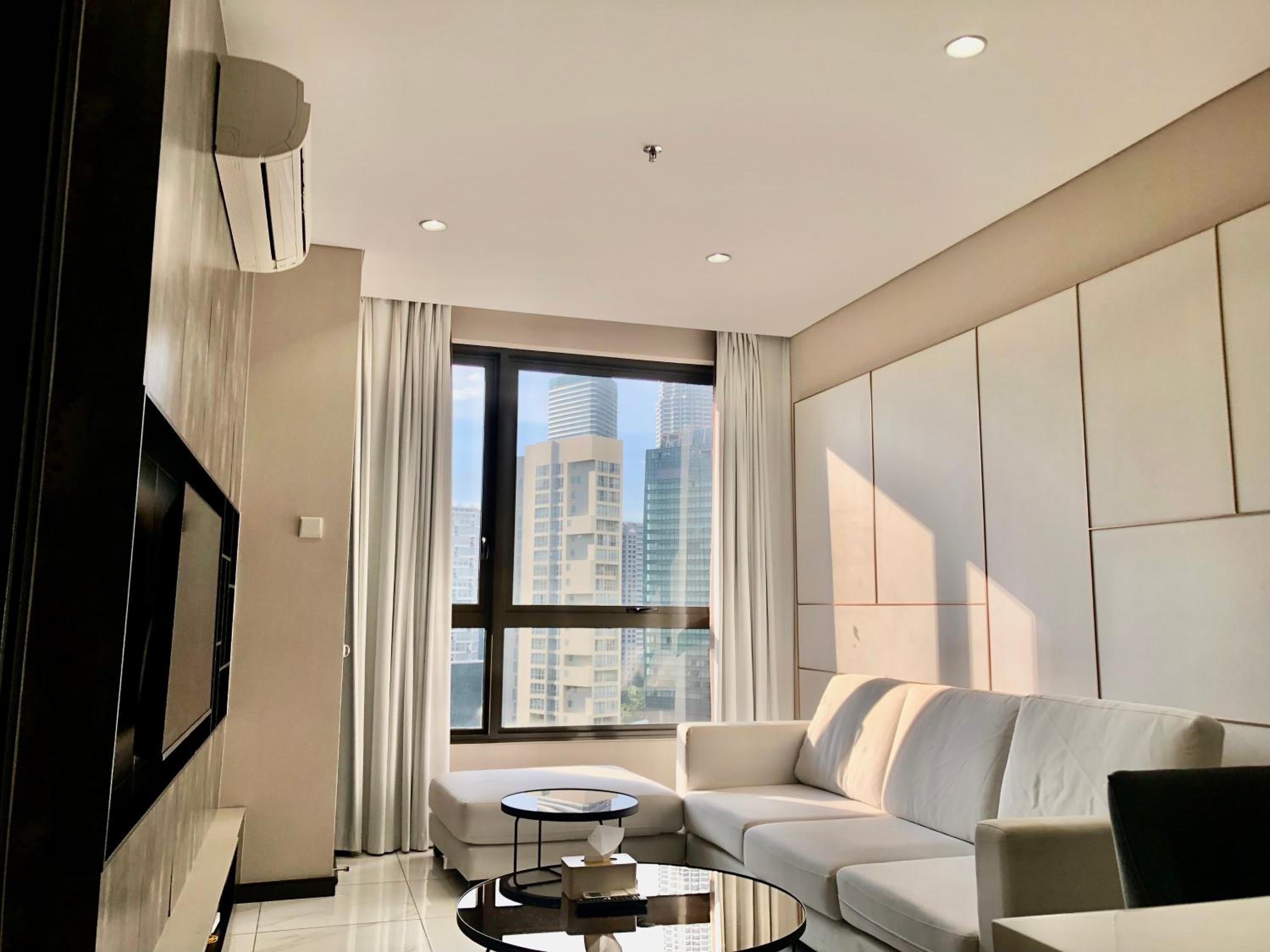8 Kia Peng Suites KLCC by Luna