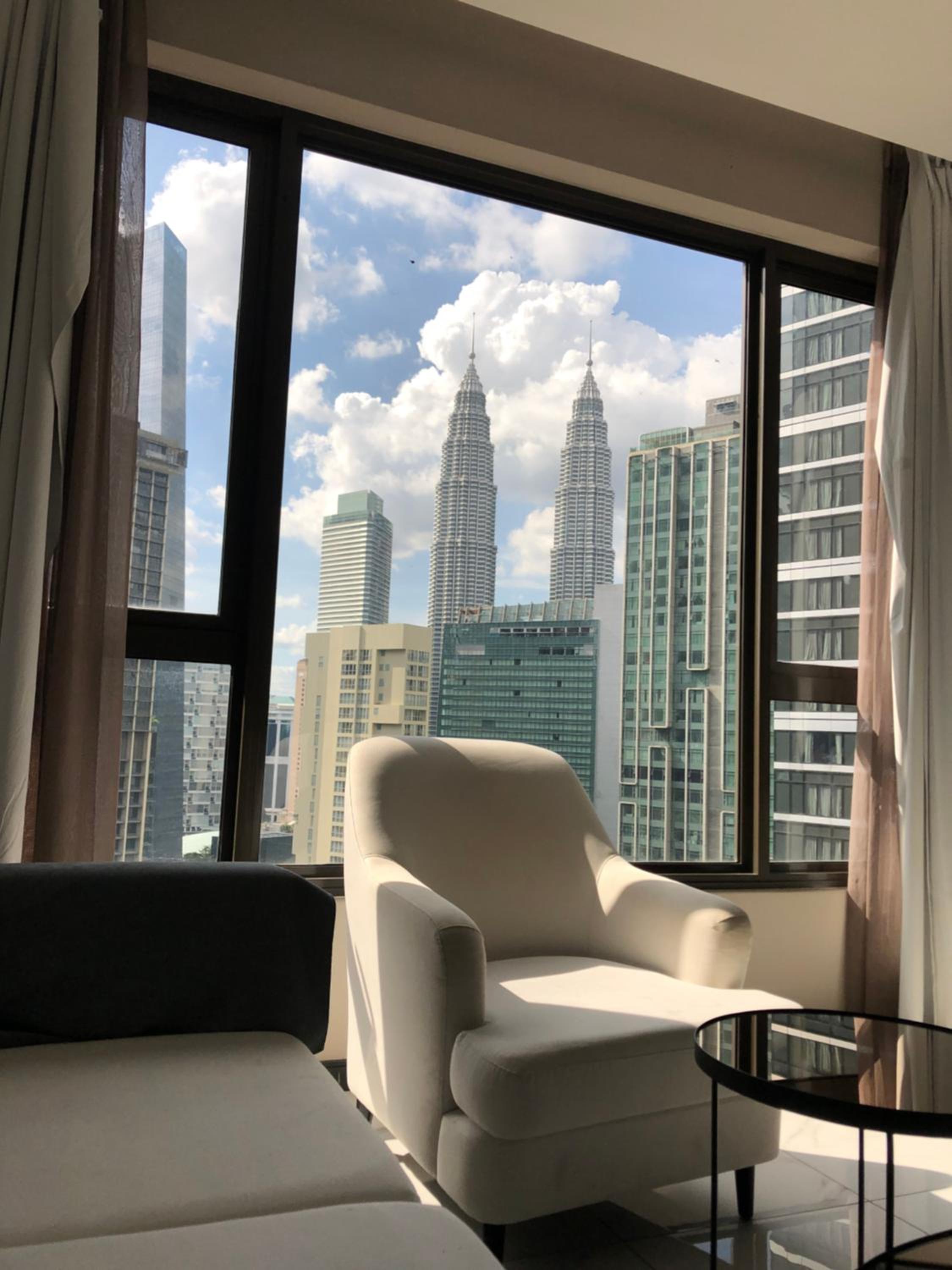 8 Kia Peng Suites KLCC by Luna