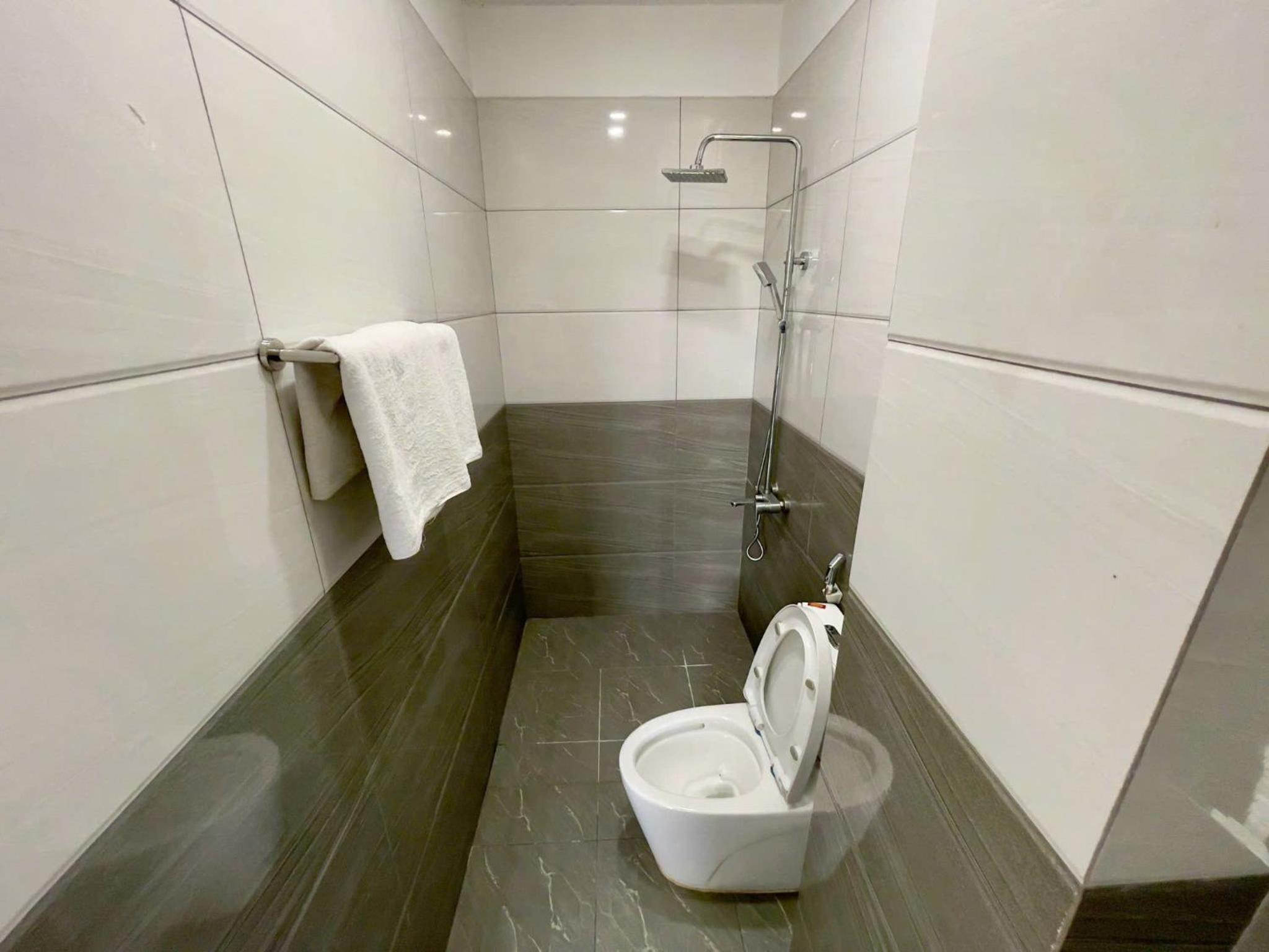 Khách Sạn Trần Long