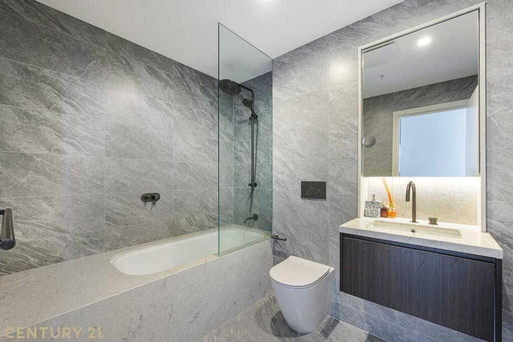 Premium 3Bed Luxury with Infinity Pool & Gym