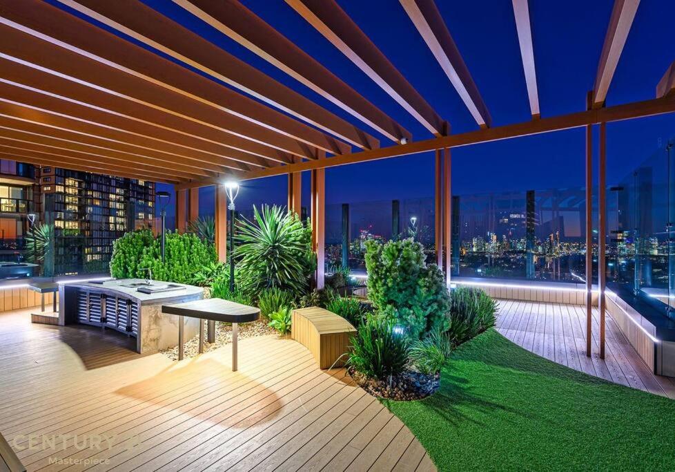 Premium 3Bed Luxury with Infinity Pool & Gym