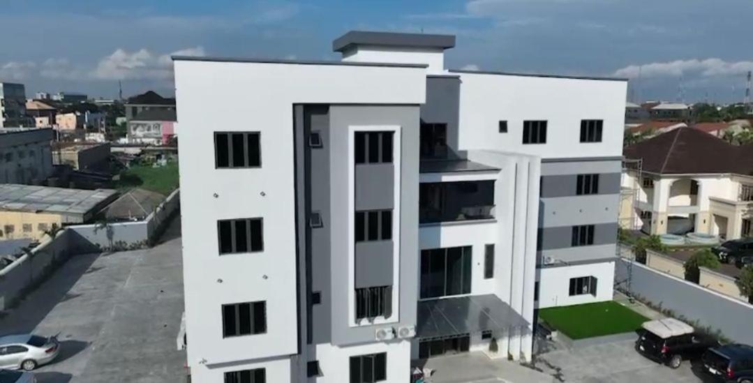 Gold apartments by 7th generation view 4