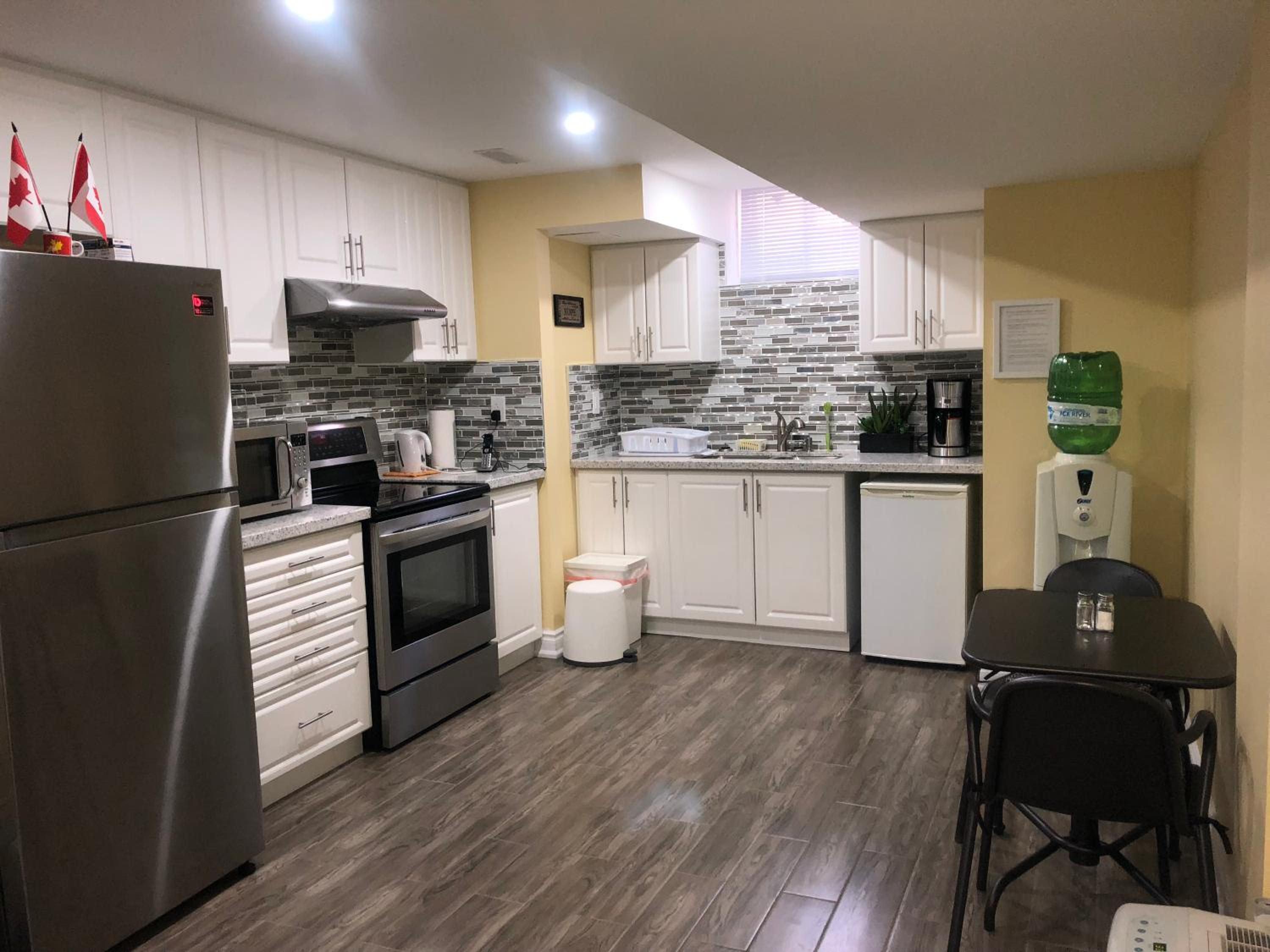 Luxury Apartment Buss & Tour