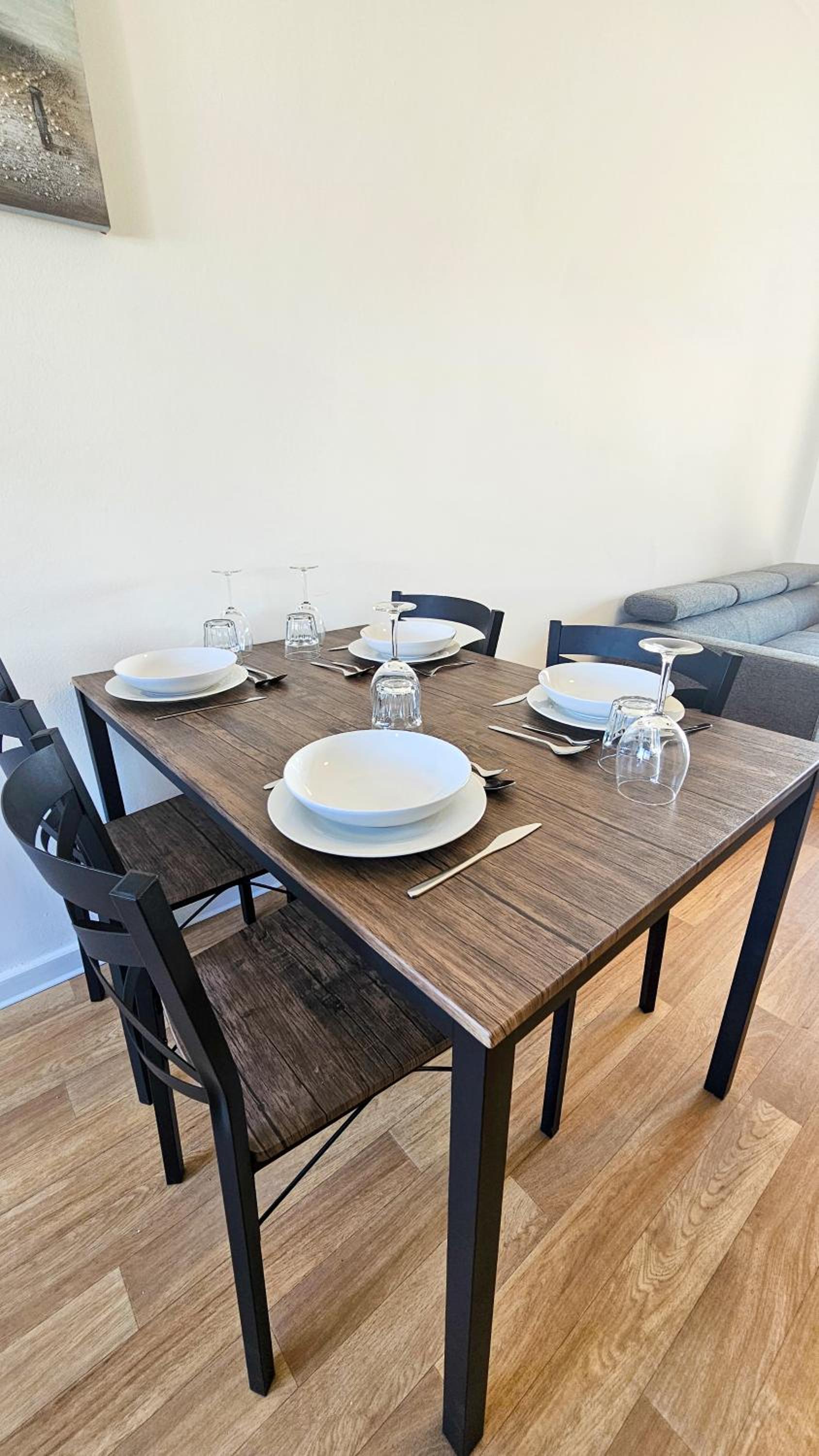 Beachside Hideaway Apartment, 200m to the Havana Beach