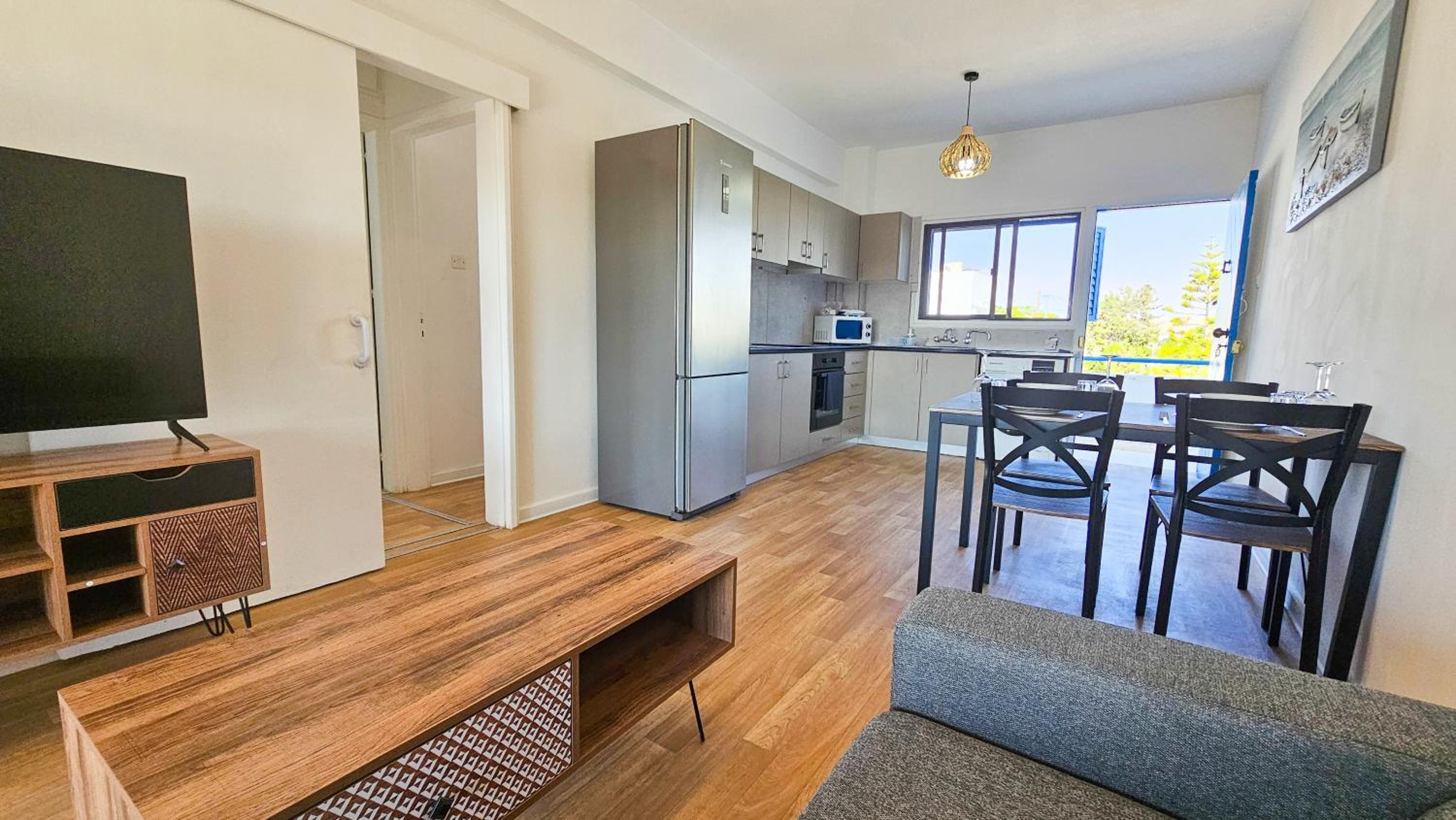 Beachside Hideaway Apartment, 200m to the Havana Beach