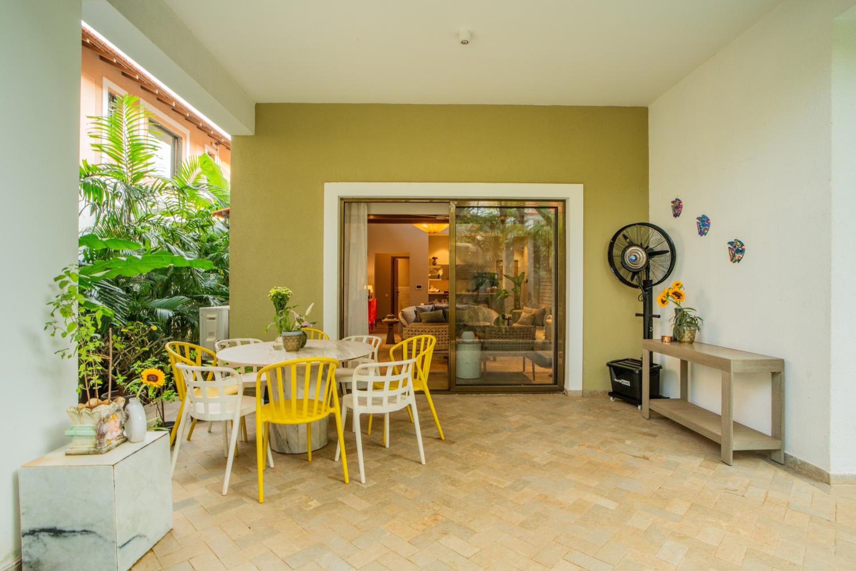 ELIVAAS 4 BHK with Pvt Pool - Amado Villa Euphoria view 2