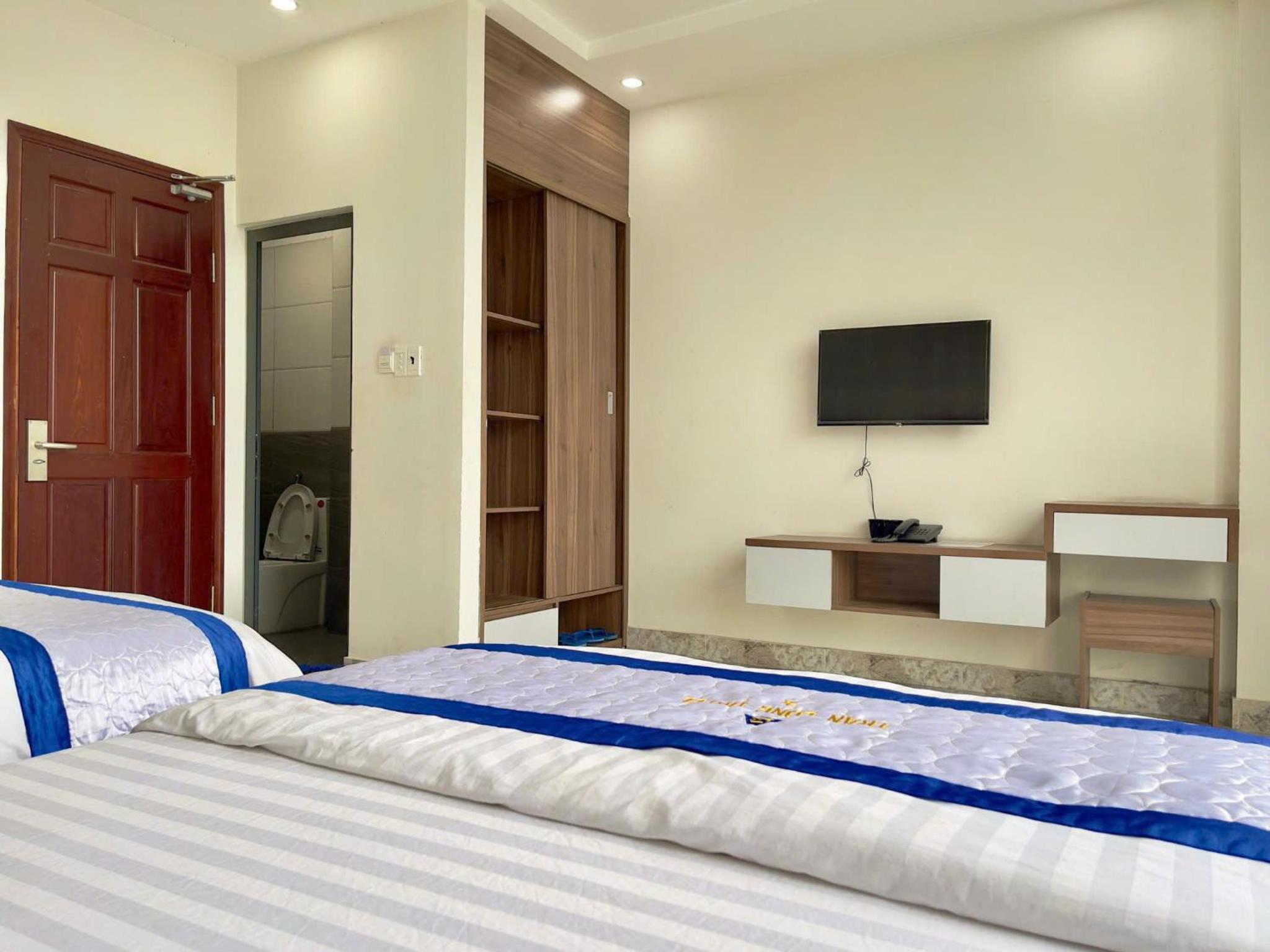 Khách Sạn Trần Long
