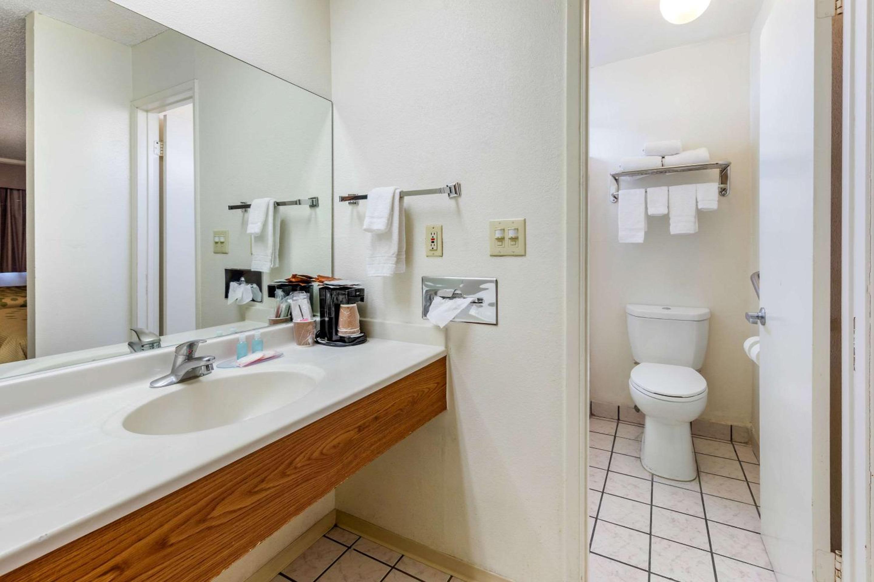 Econo Lodge On Historic Route 66