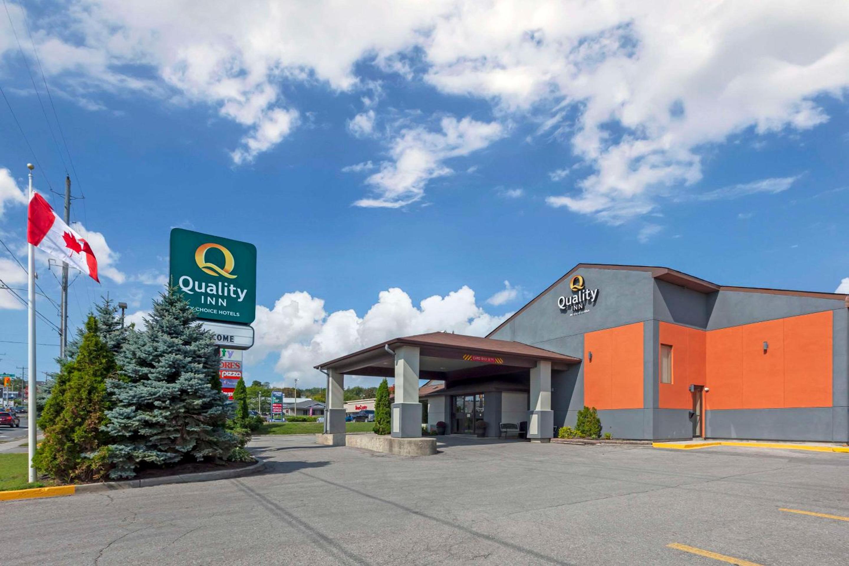 Peterborough Vacations - Quality Inn - Property Image 1
