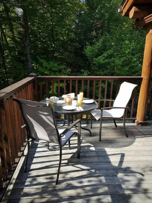 Luxury Lake Loghouse - Mont Tremblant