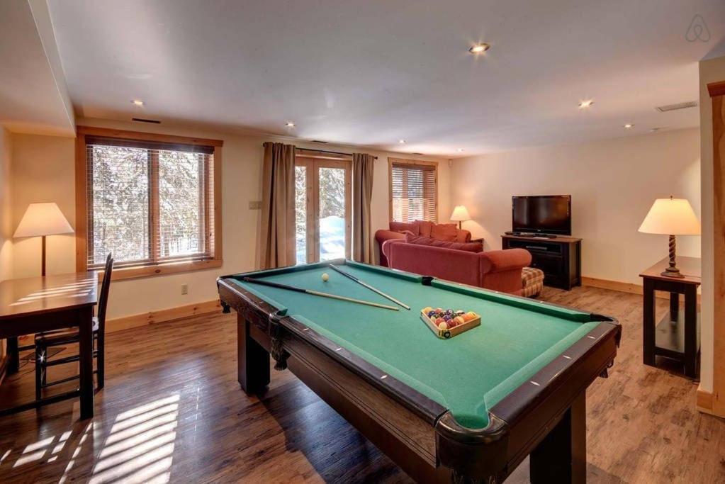 Luxury Lake Loghouse - Mont Tremblant