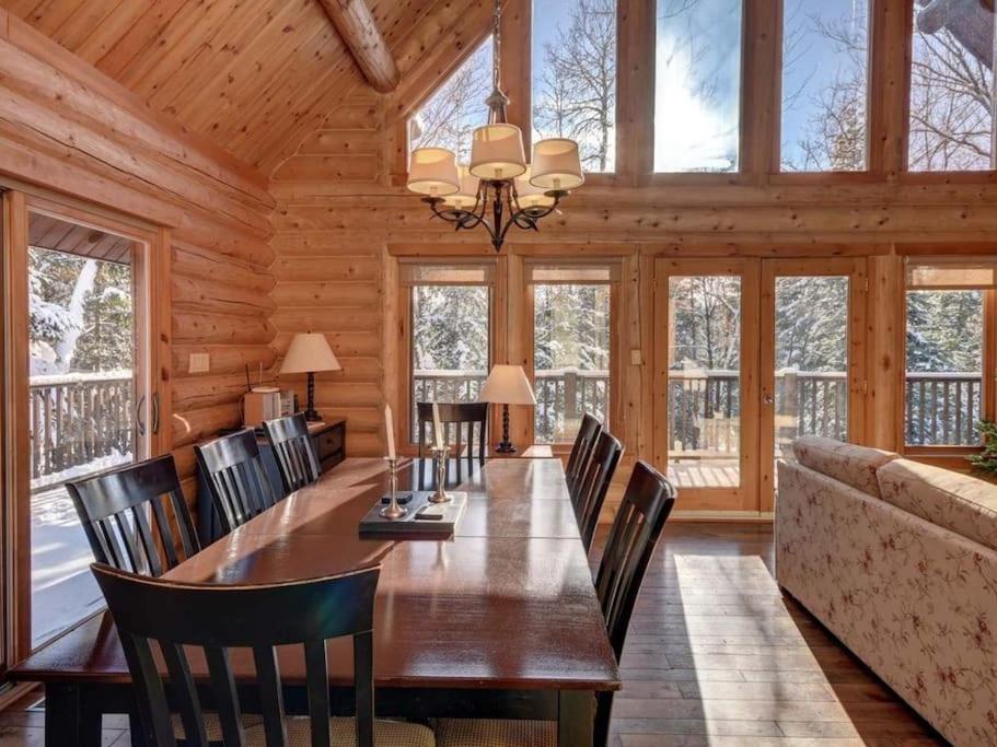 Luxury Lake Loghouse - Mont Tremblant