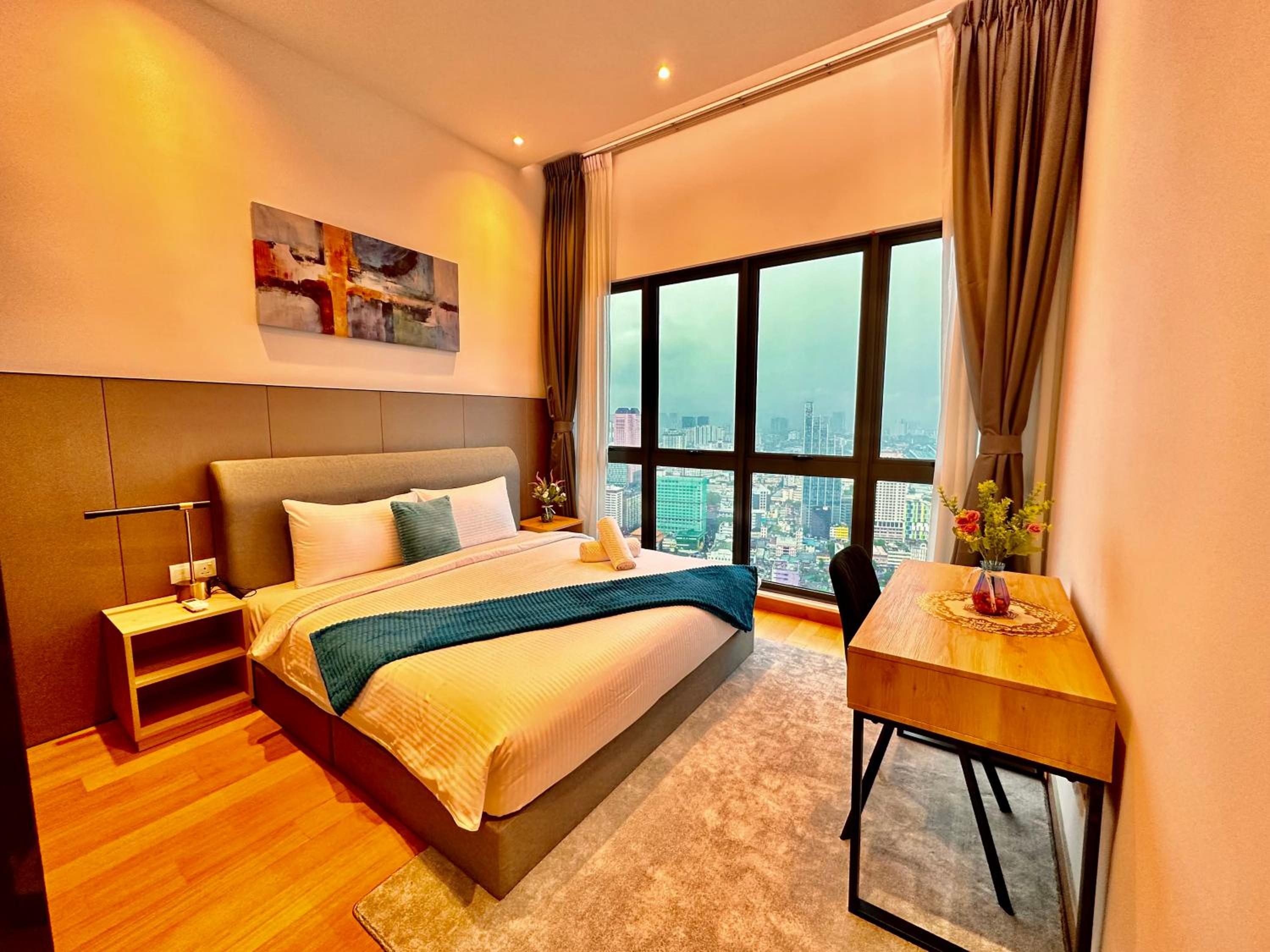 The Luxe Colony Klcc By NTR Resources