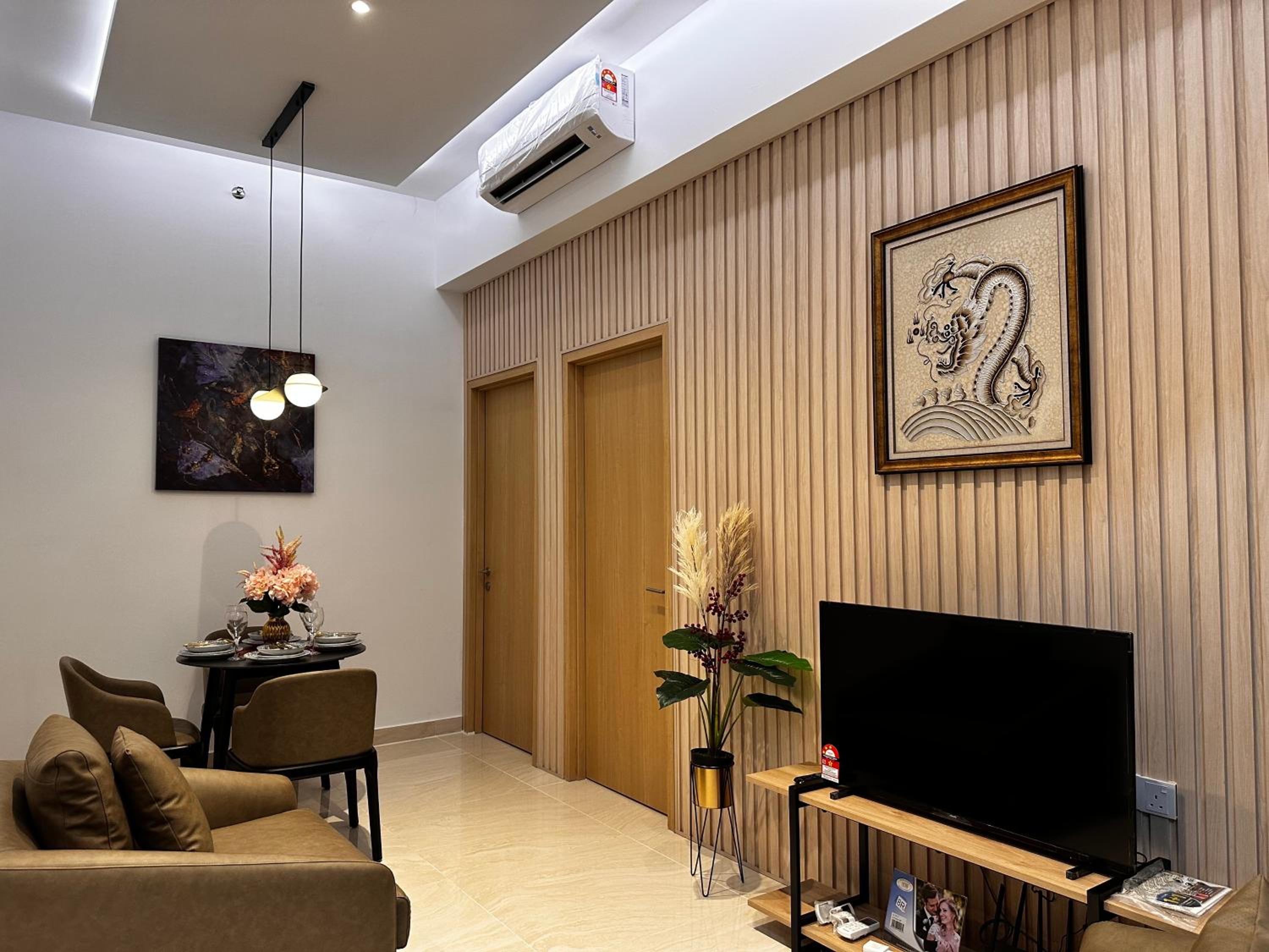 The Luxe Colony Klcc By NTR Resources