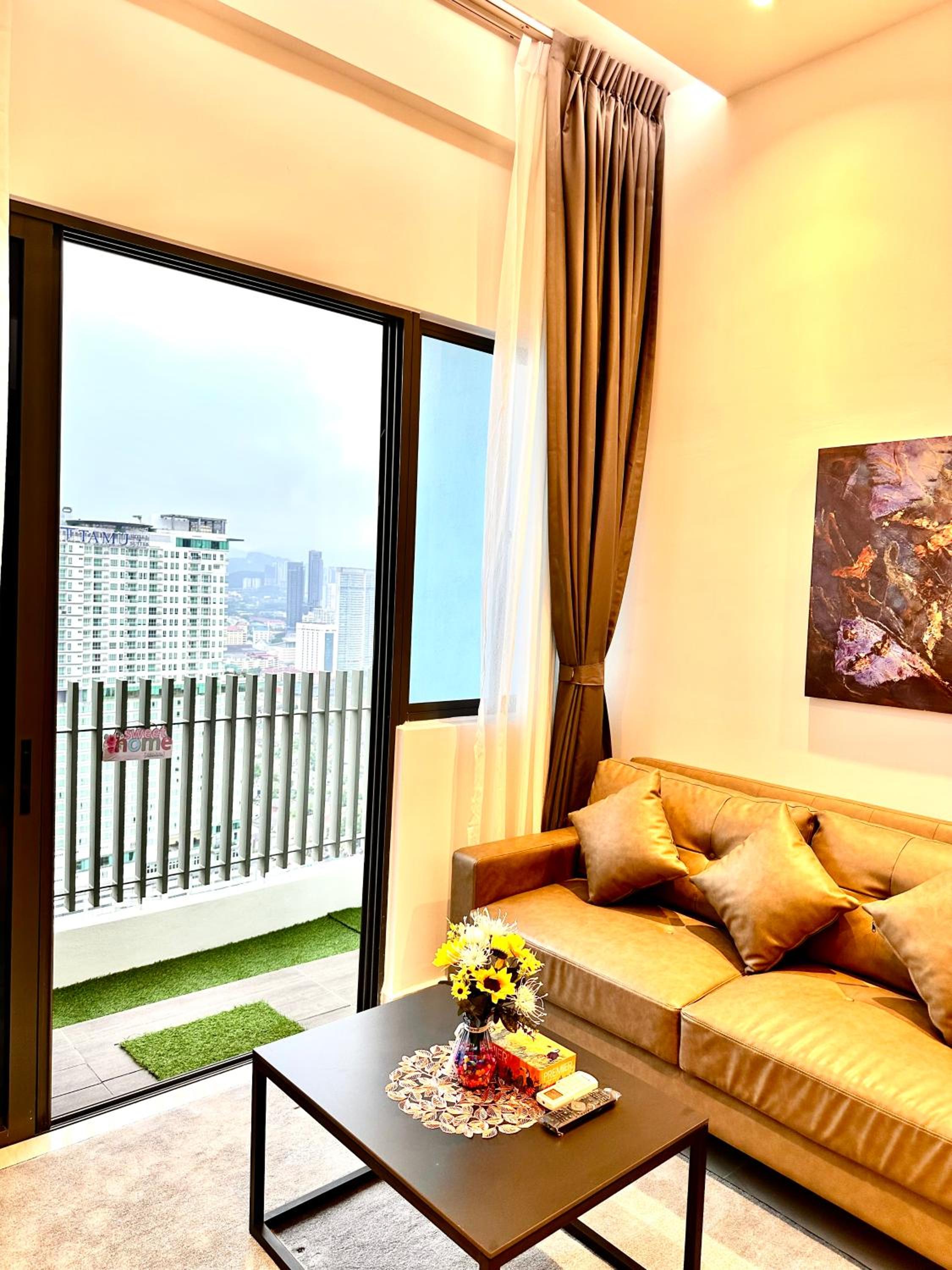 The Luxe Colony Klcc By NTR Resources