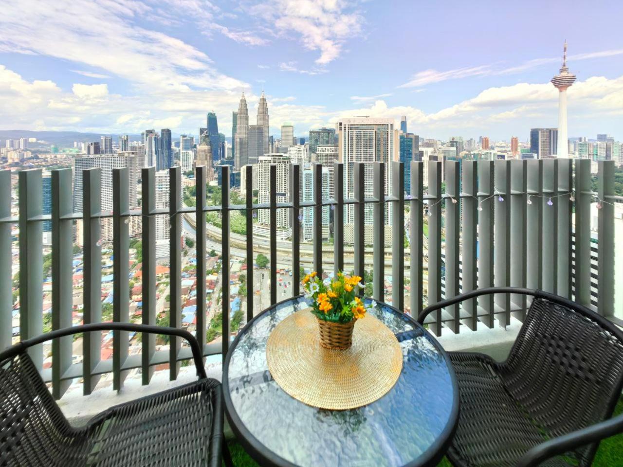 The Luxe Colony Klcc By NTR Resources