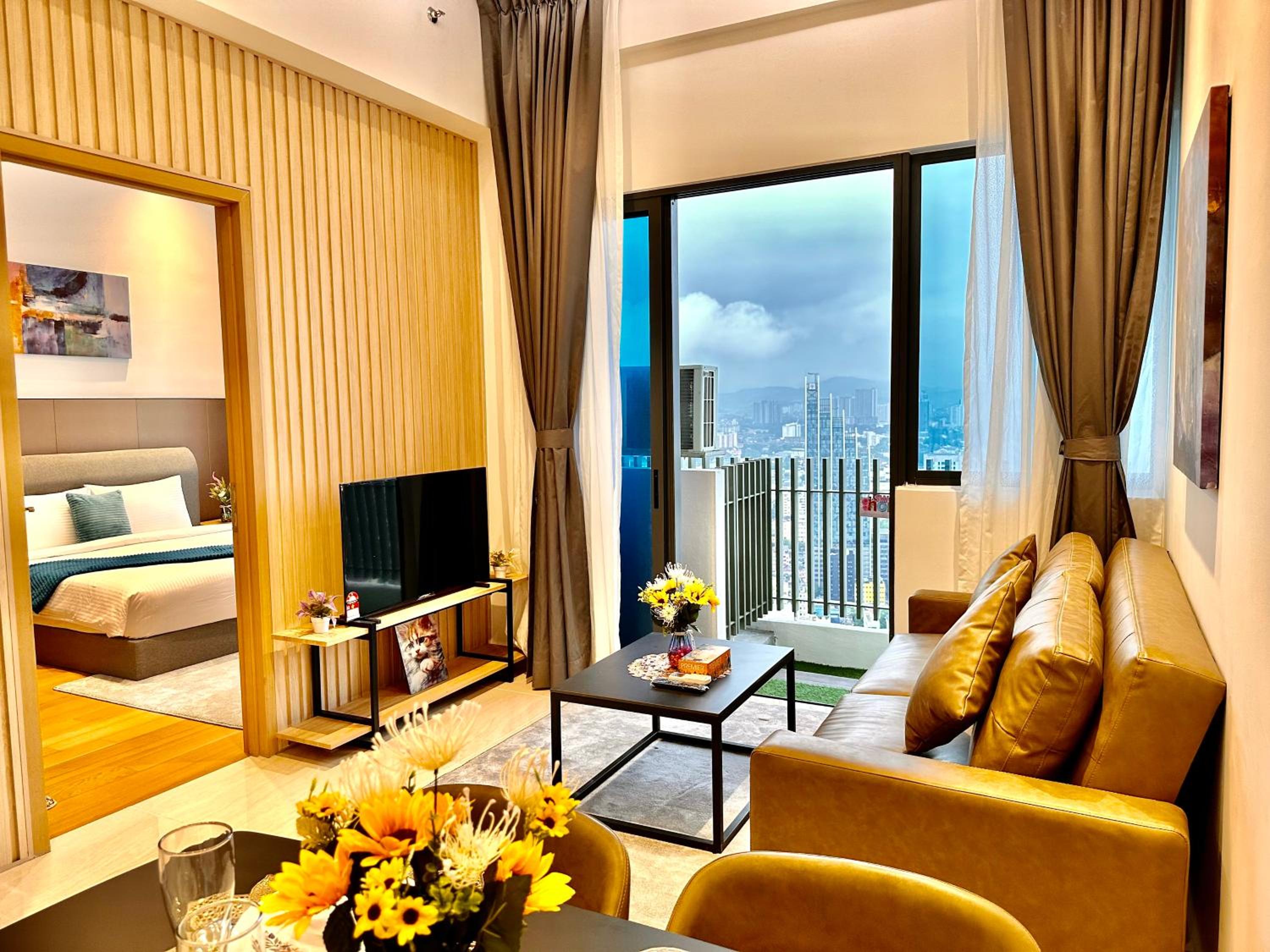 The Luxe Colony Klcc By NTR Resources
