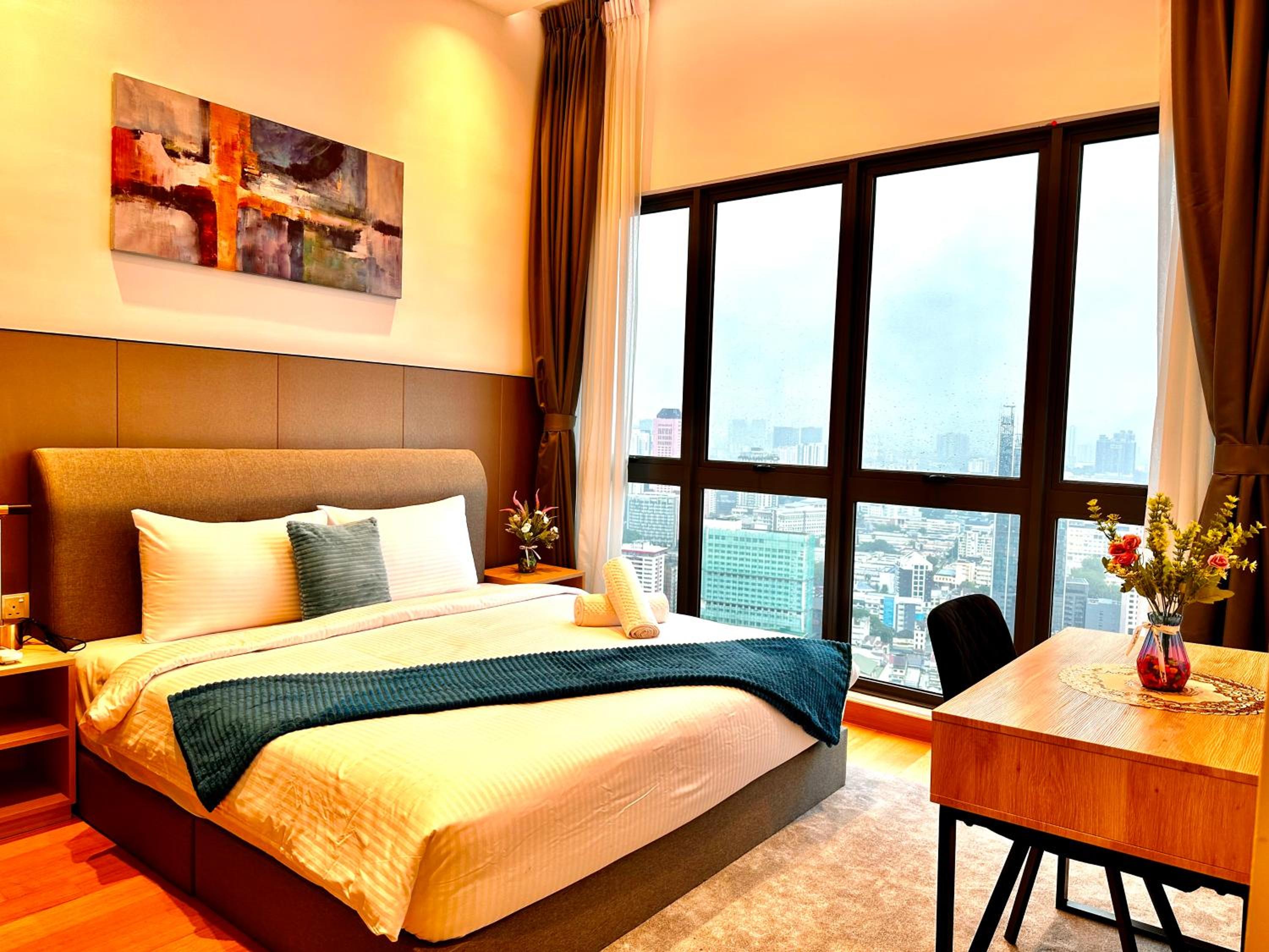 The Luxe Colony Klcc By NTR Resources