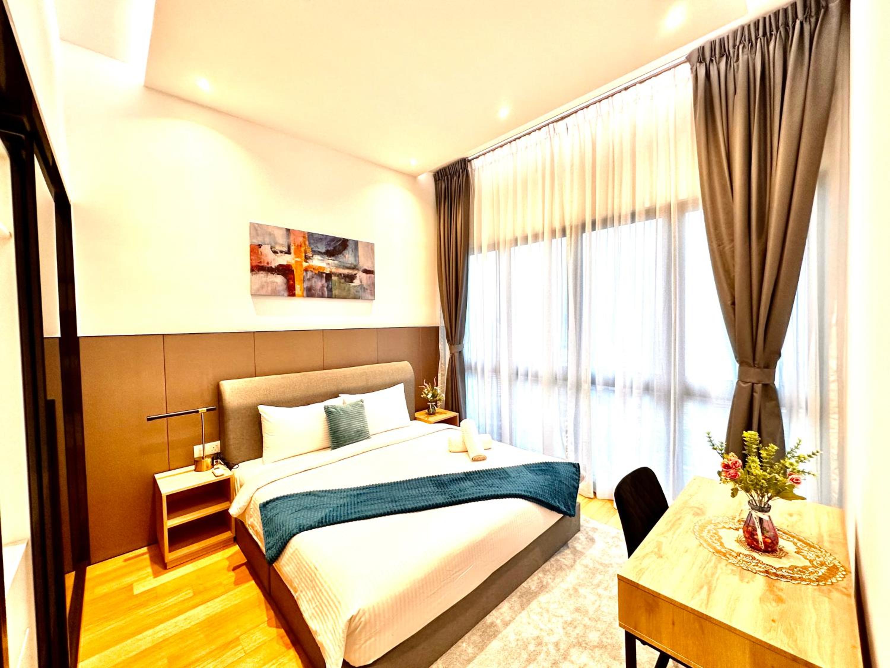 The Luxe Colony Klcc By NTR Resources