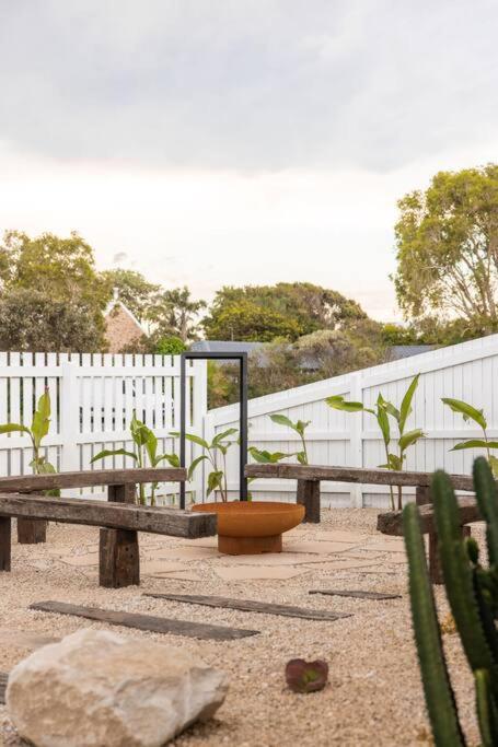Yo Caba Caba - Beach House with a Colourful Twist!