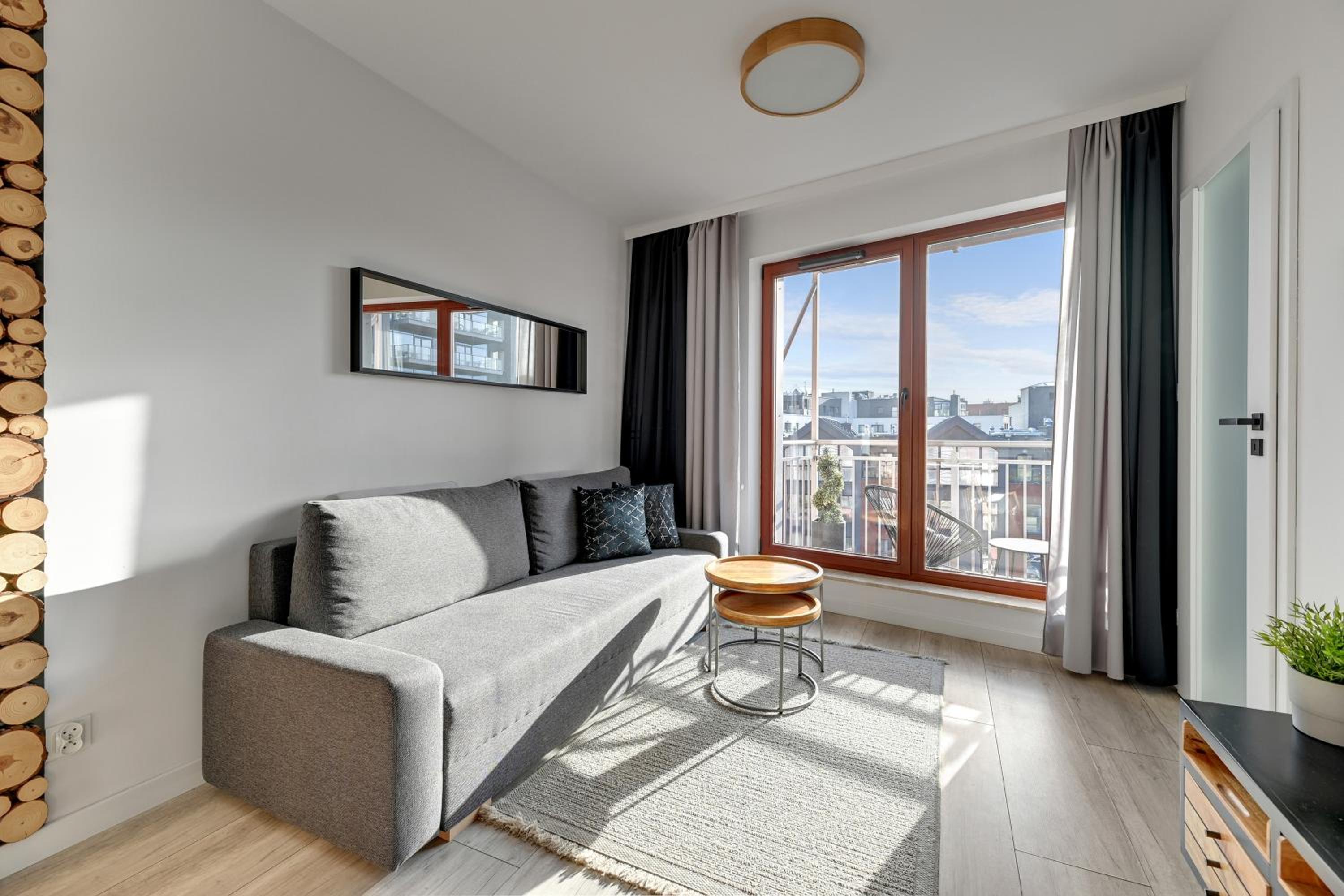 Waterlane Island - Riverview Pool, SPA & Gym by Downtown Apartments