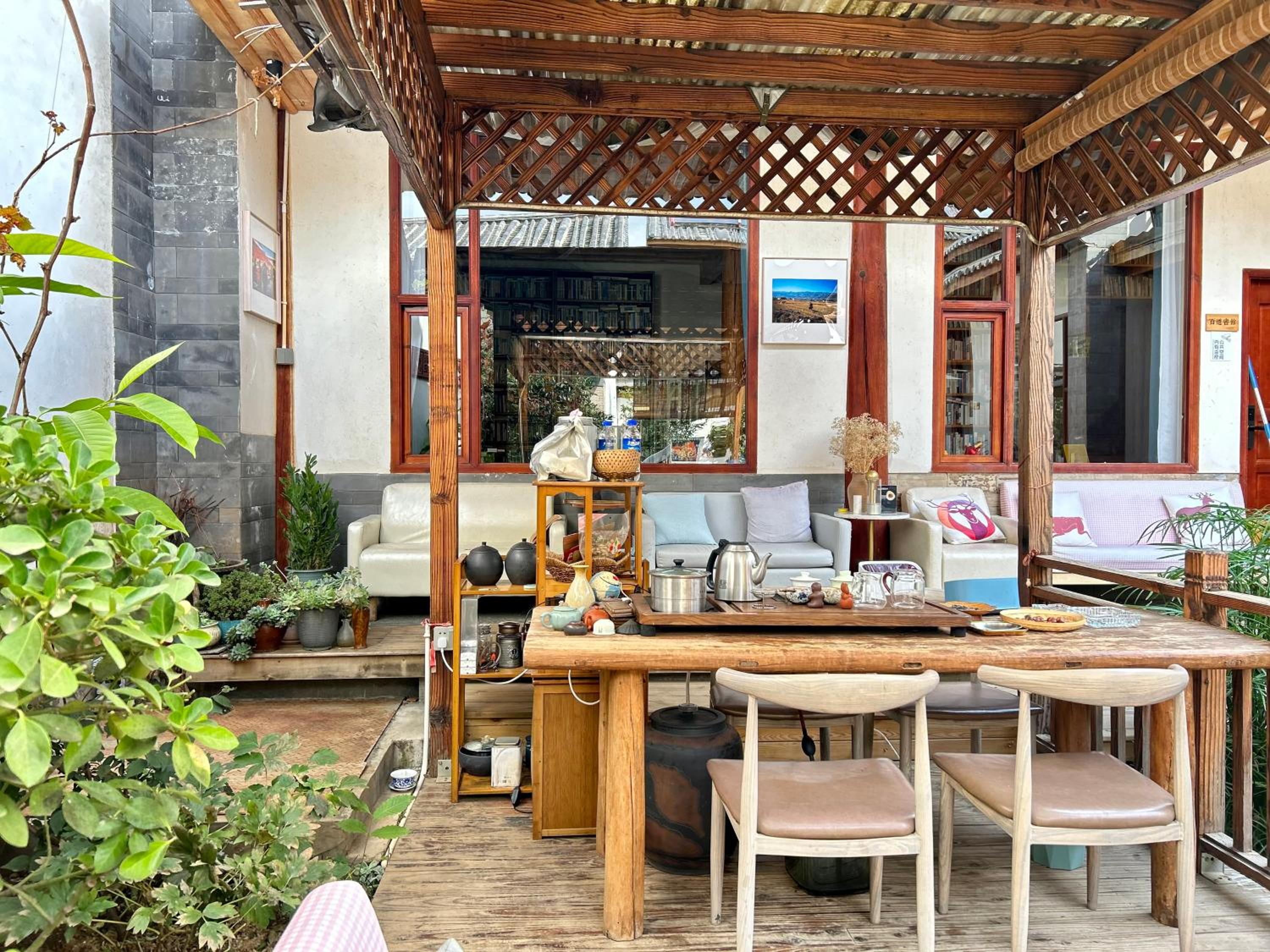 Jianchuan Shaxi Huasheli Inn