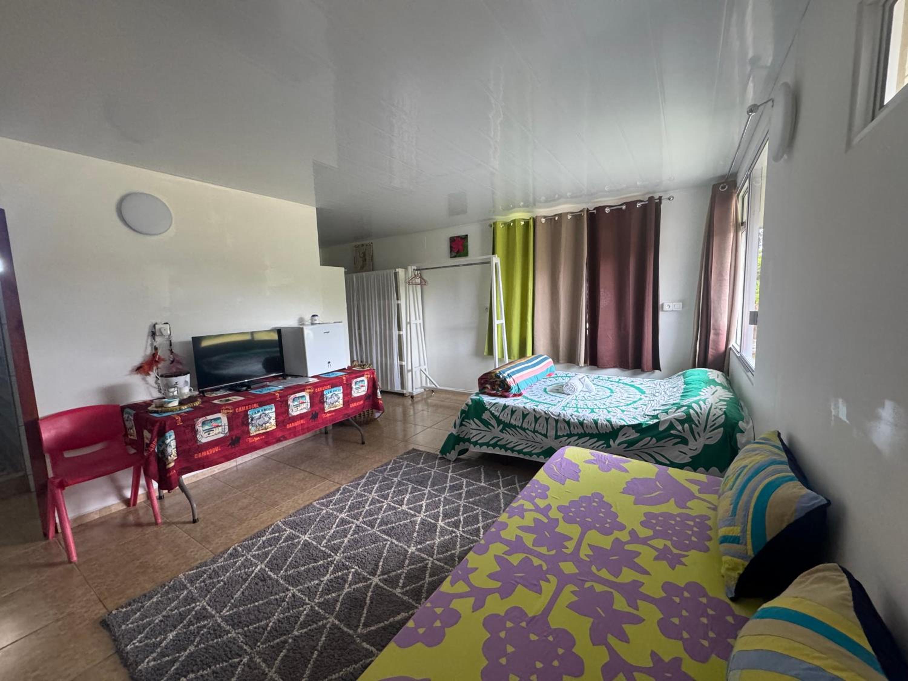 TOAMANAHERE GUESTHOUSE TUBUAI Aéroport view 3