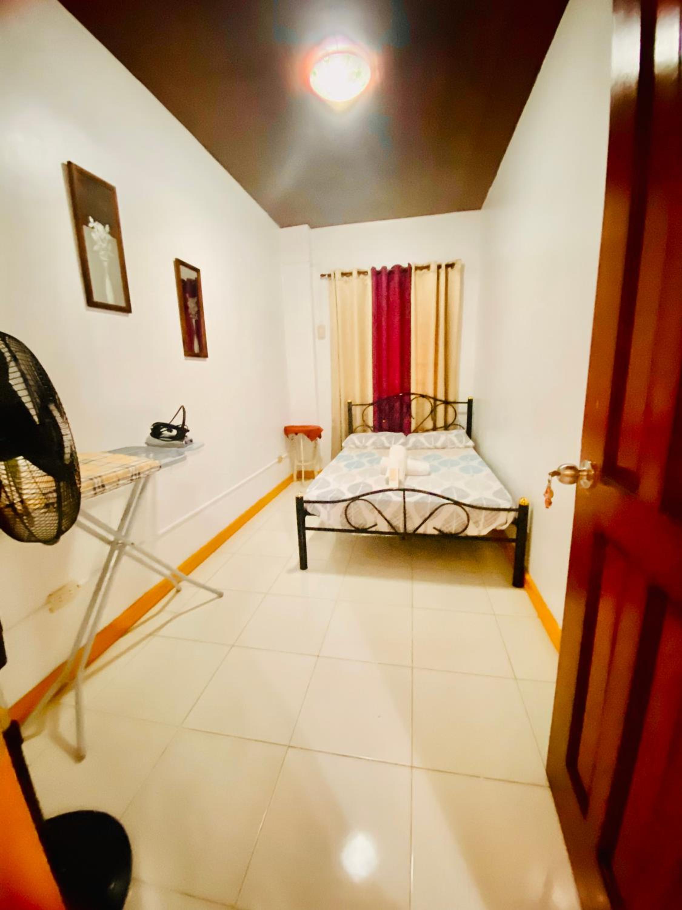 Len Staycation in Panabo 3BDR-2BR-Downstairs Wifi Netflix