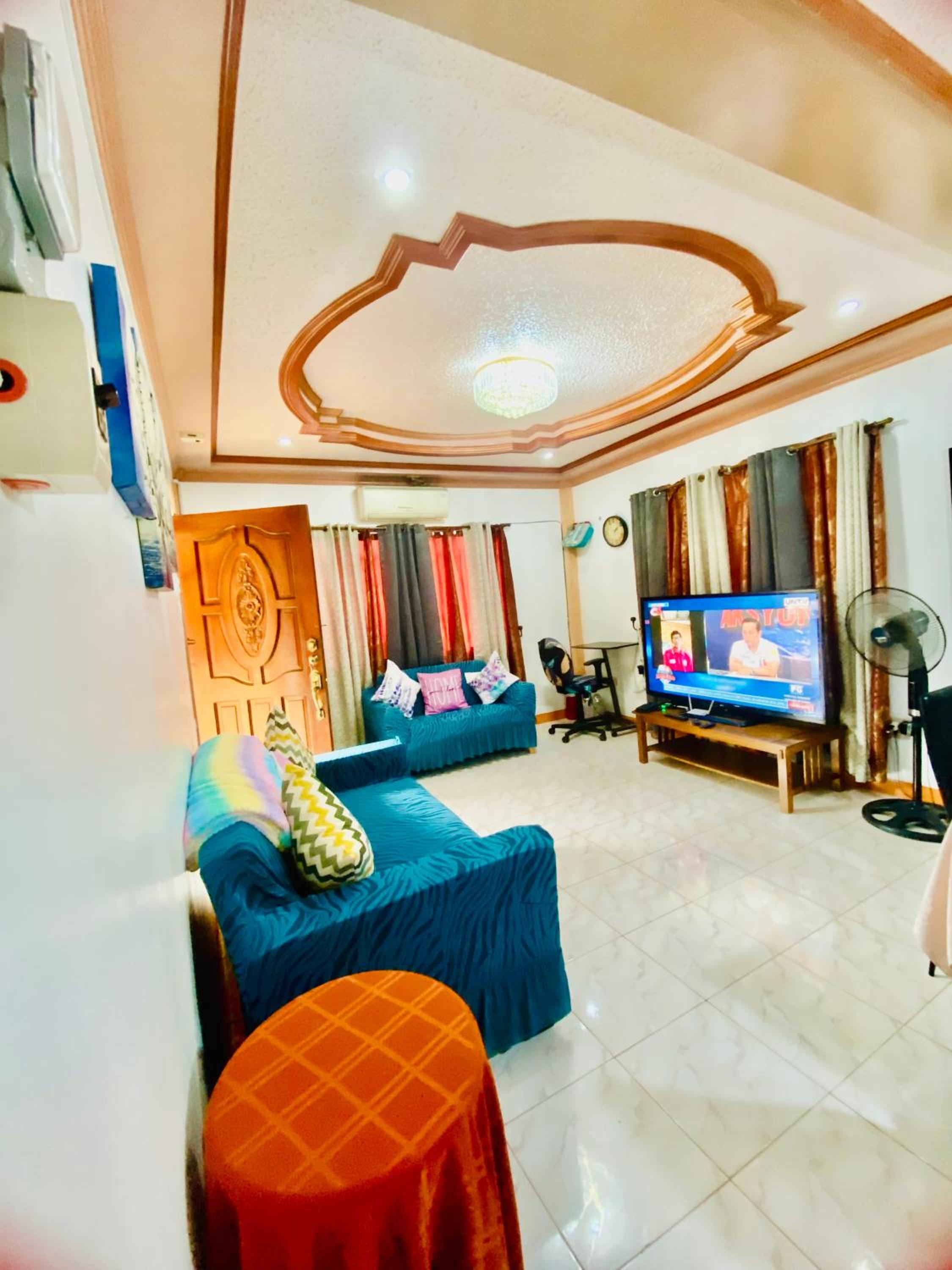 Len Staycation in Panabo 3BDR-2BR-Downstairs Wifi Netflix