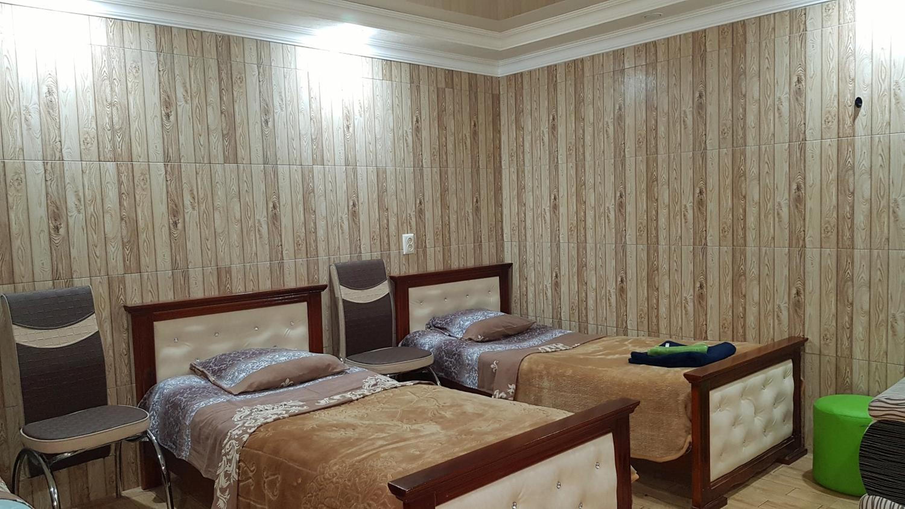 Guests Hausse PLPLAN JAM