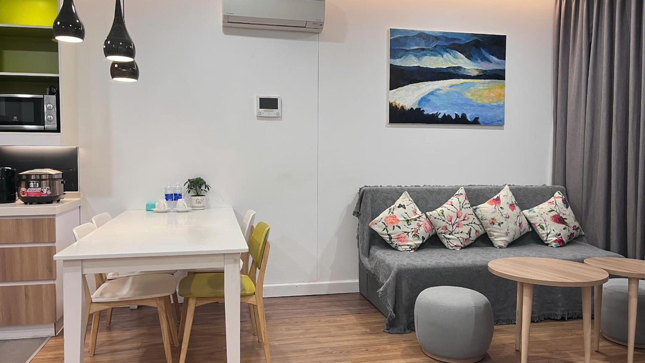 The Wellington-Republic Apartment Airport