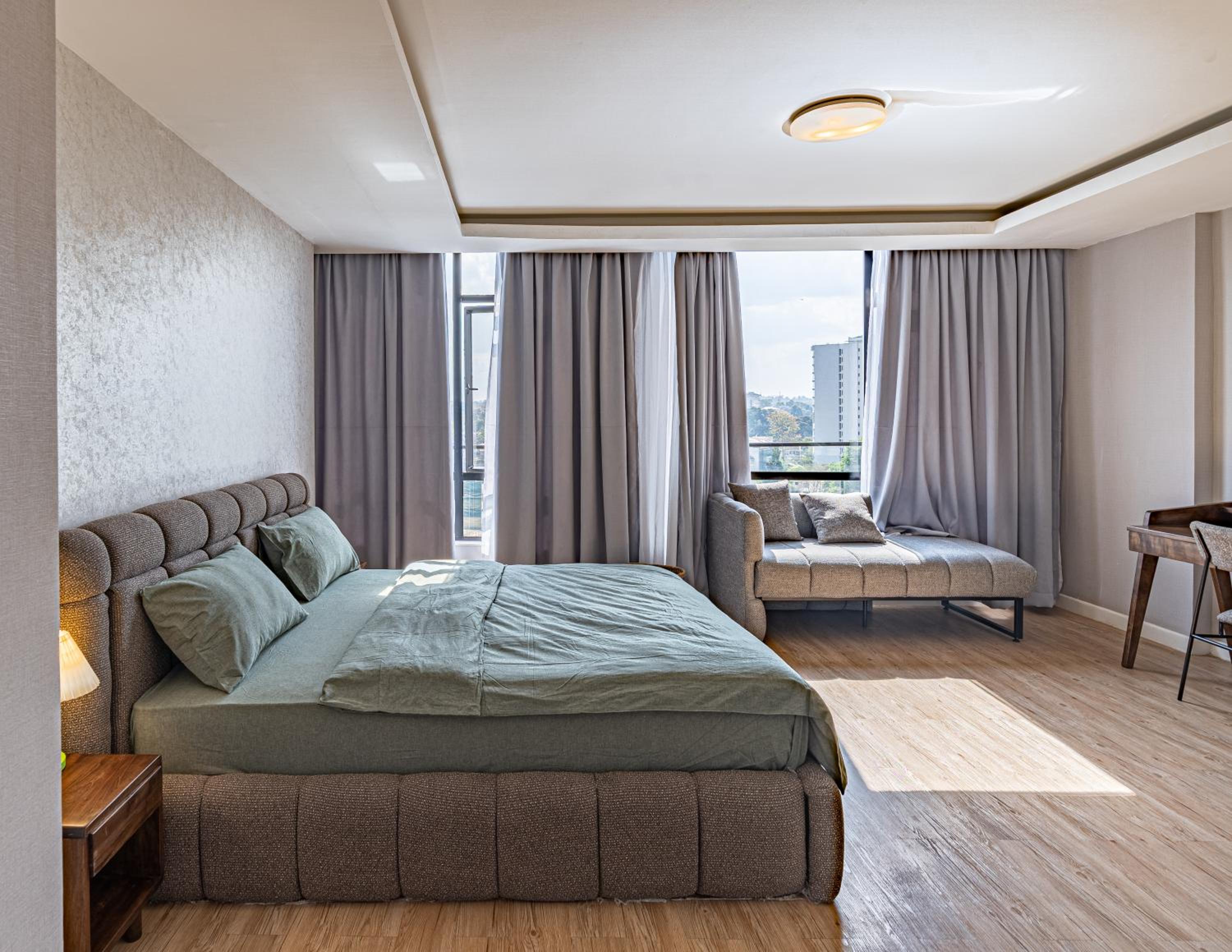 Volaire Luxury 2-Bedroom, Swimming Pool, Gym, Workspace - Wonderiss Properties Westlands Living view 4