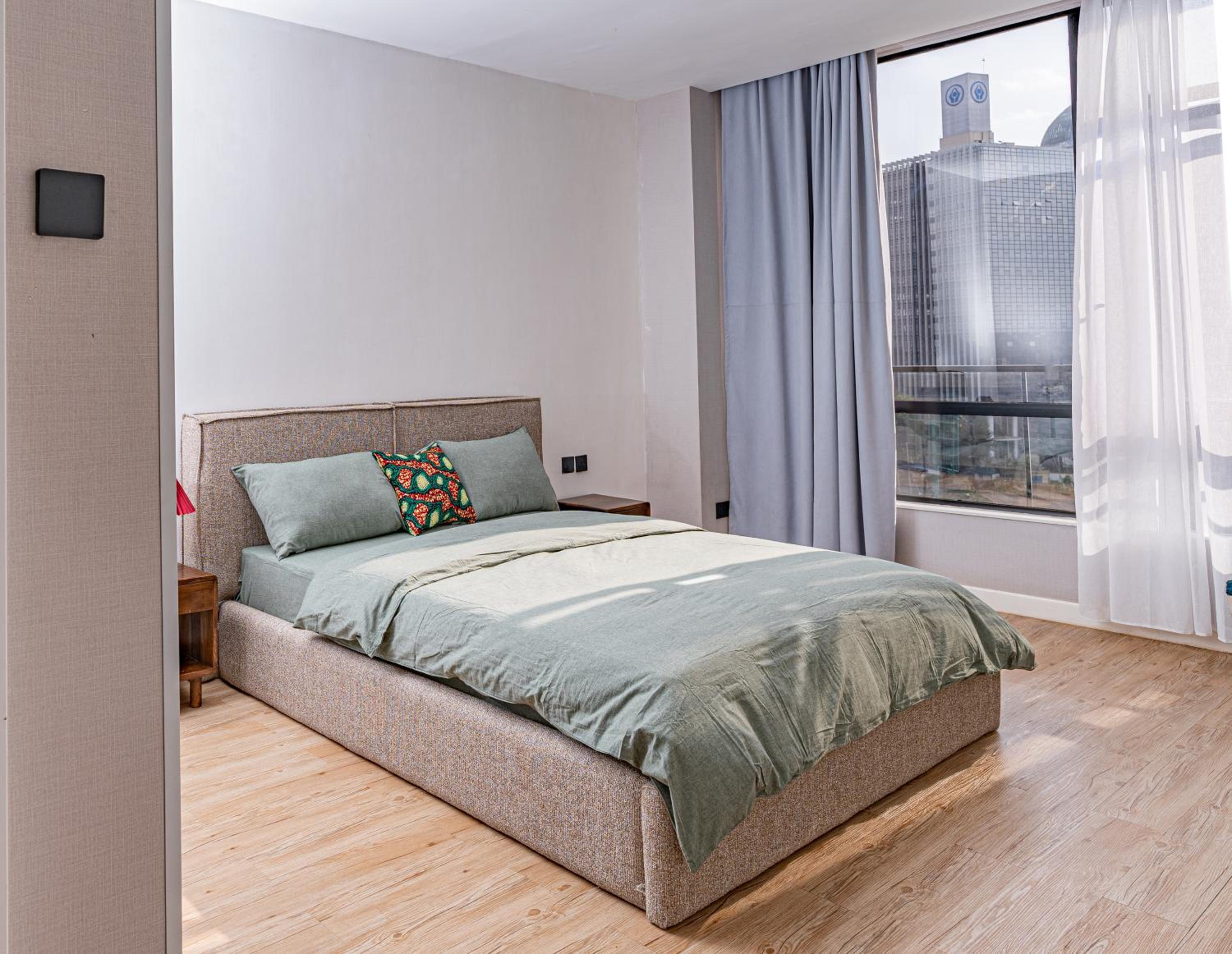 Volaire Luxury 2-Bedroom, Swimming Pool, Gym, Workspace - Wonderiss Properties Westlands Living view 5