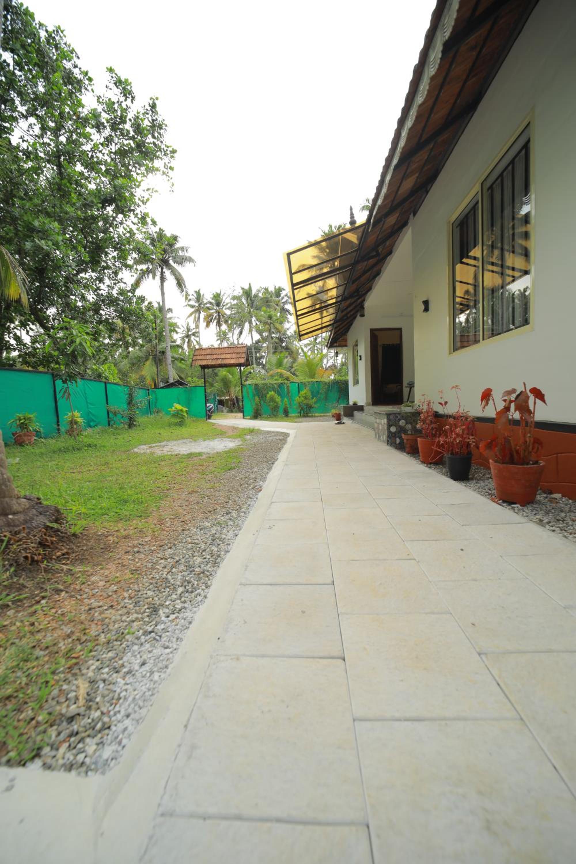 Prakruthi Residency Munroeisland