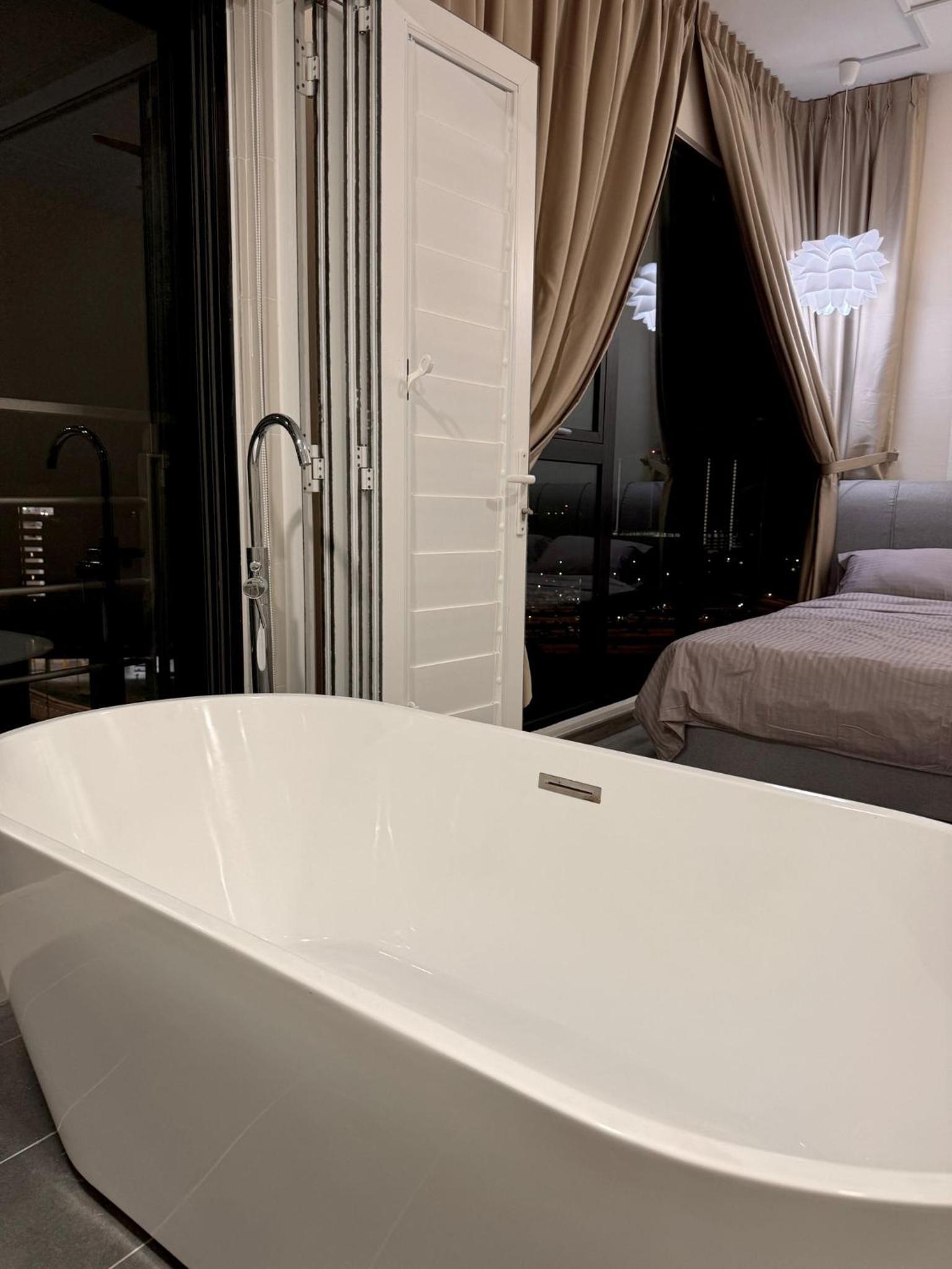 Mosaic Southkey 4BR 14 pax