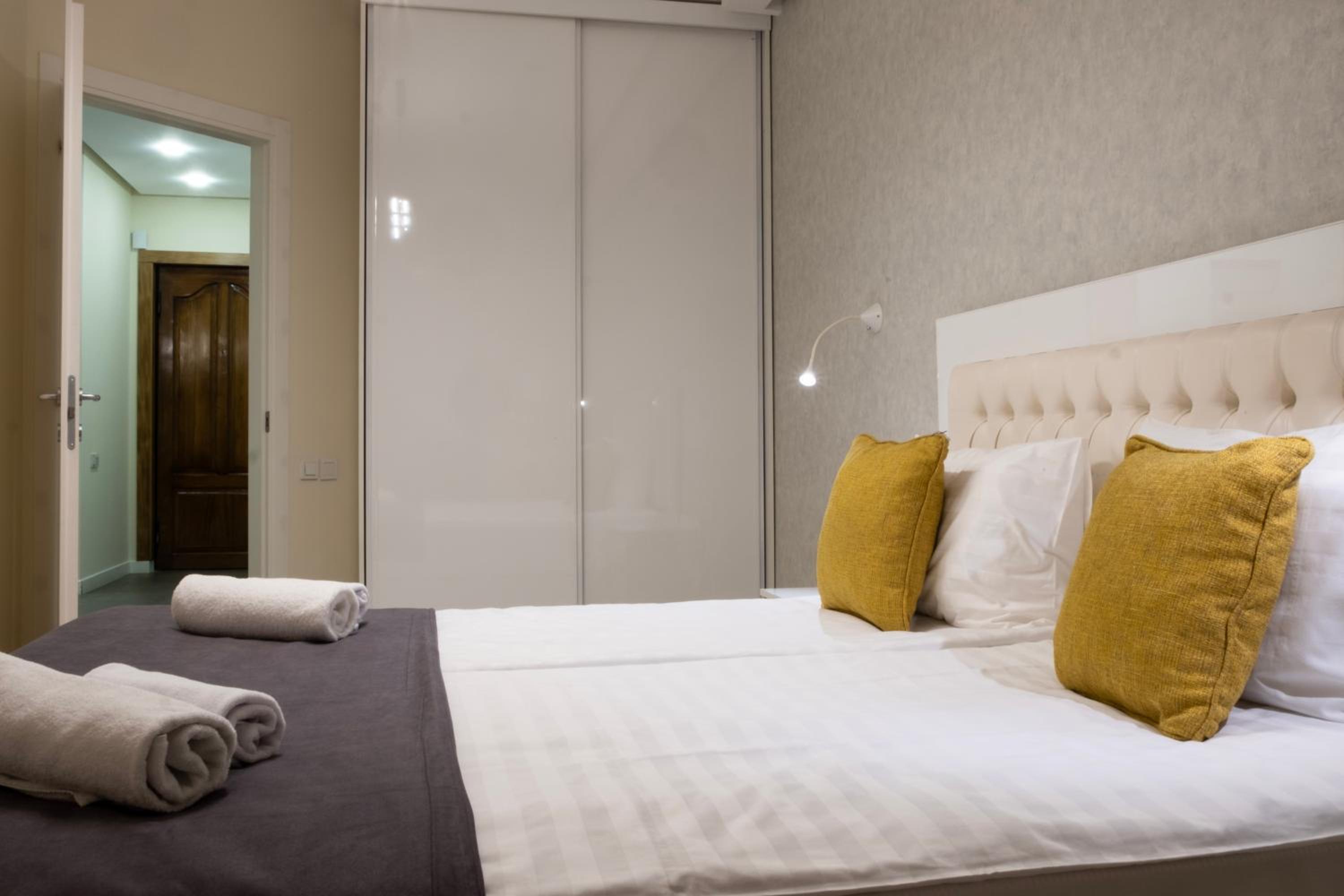 Welcome Northern Avenue Apartments