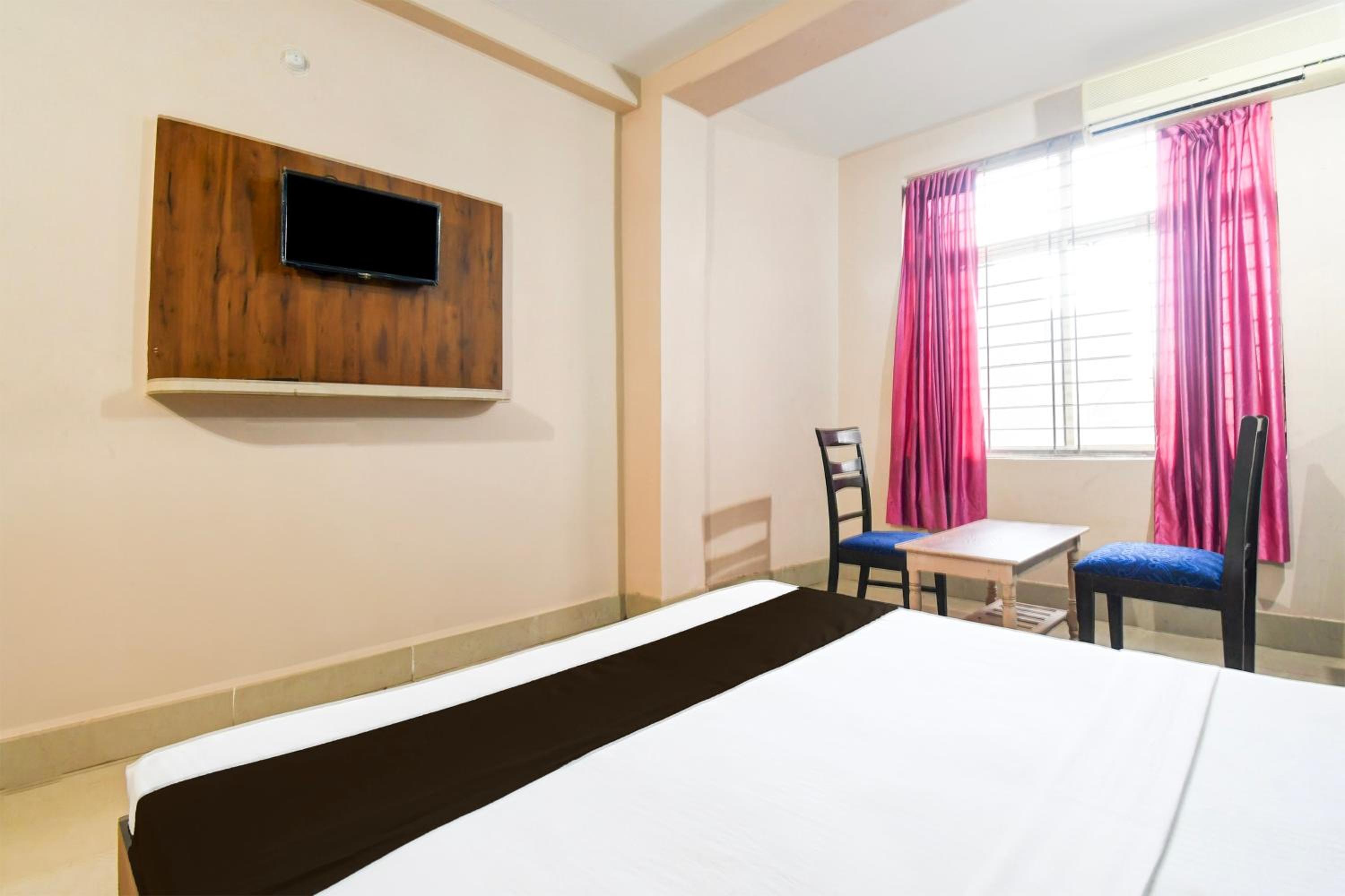 Hotel O The Brightstar view 3